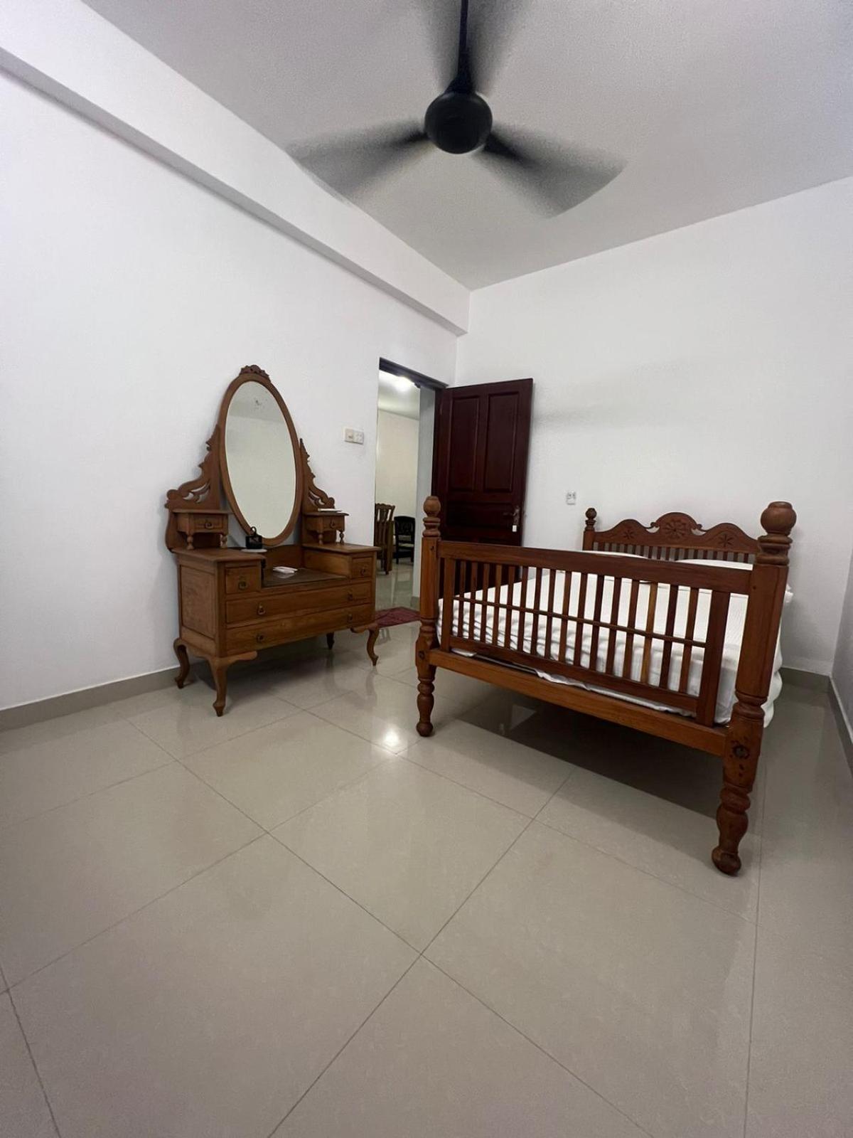 Three-Bedroom Apartment photo 2