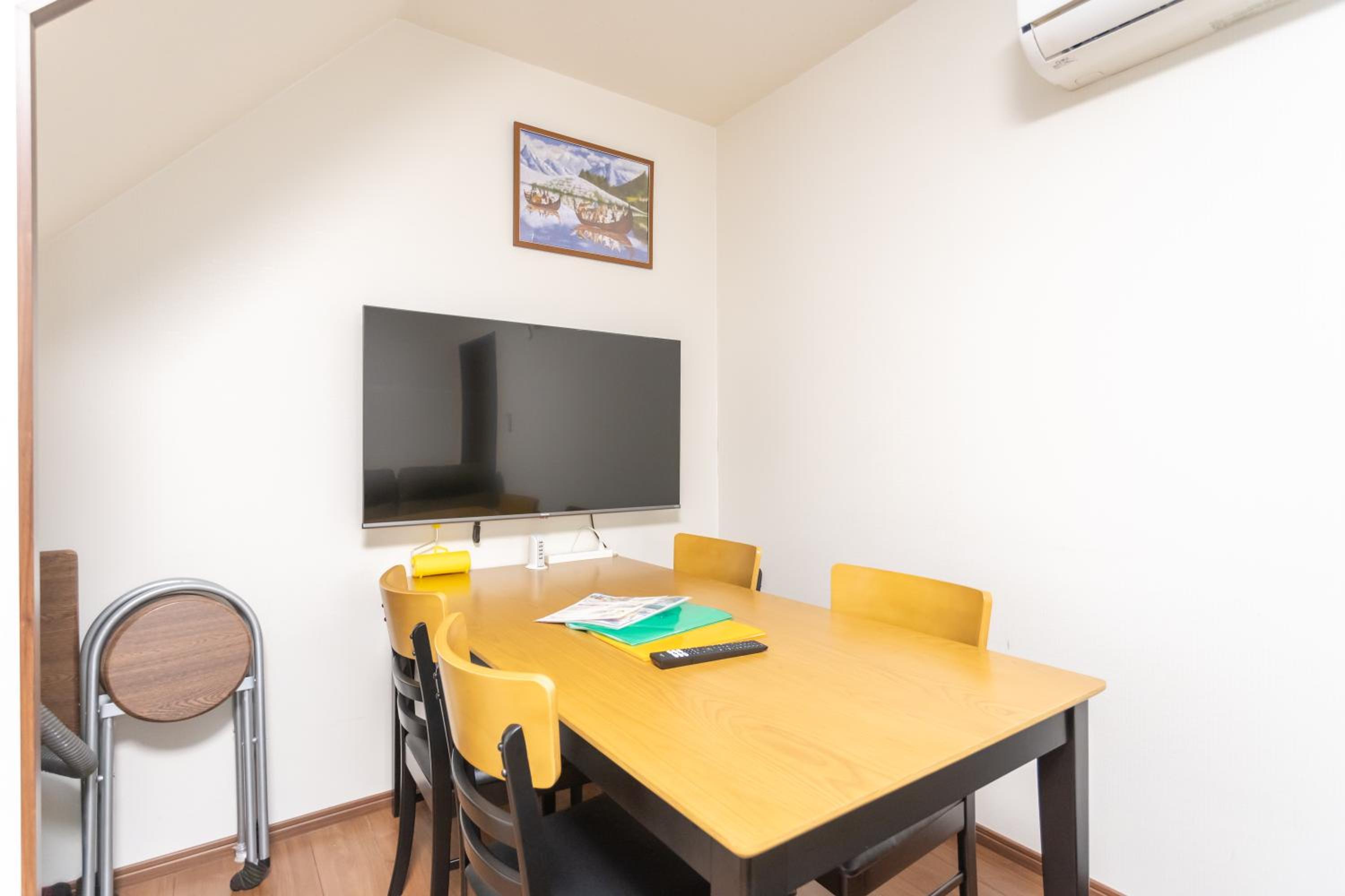 Three-Bedroom House - Photo 181