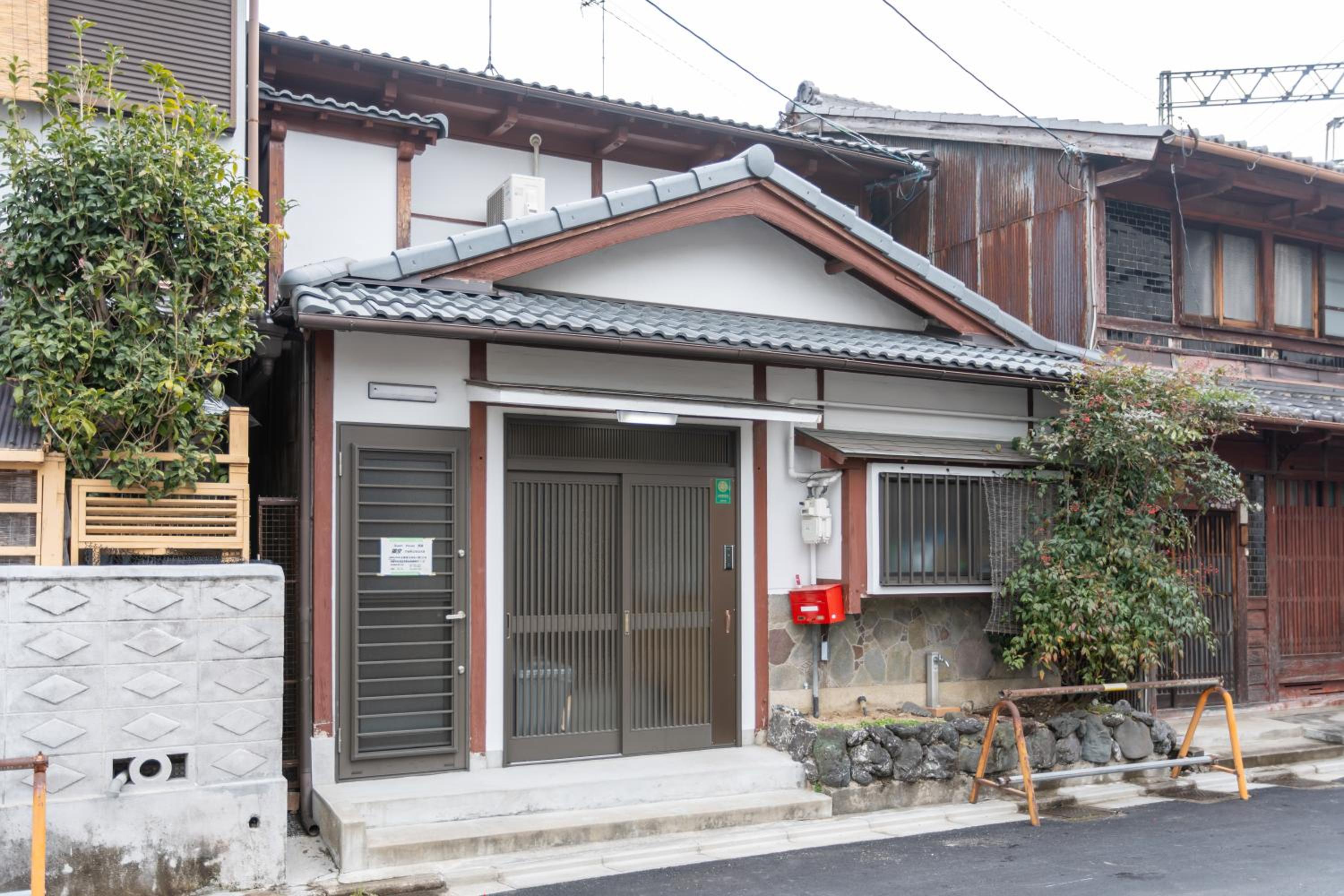 Three-Bedroom House - Photo 169