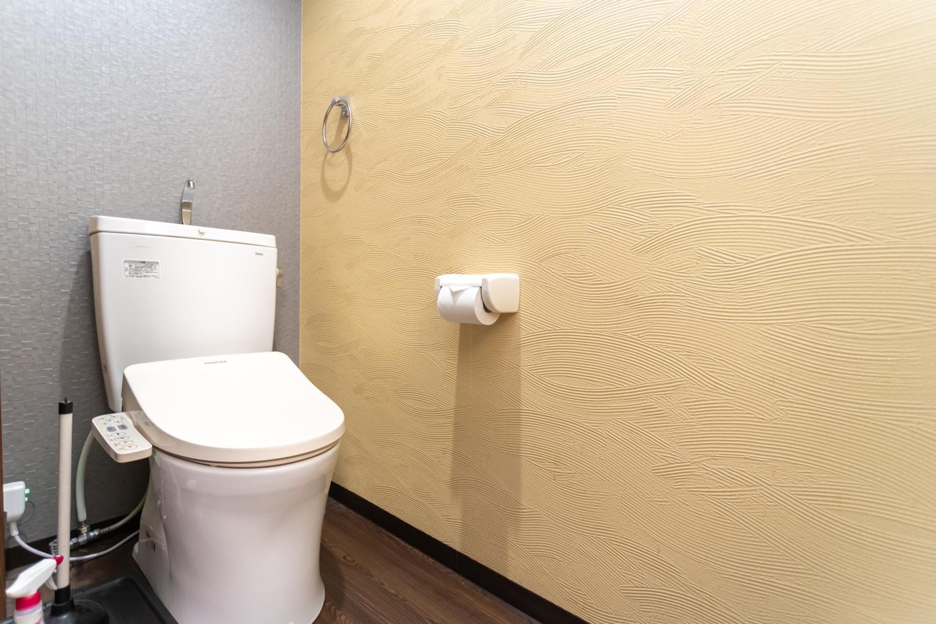 Three-Bedroom House - Photo 14