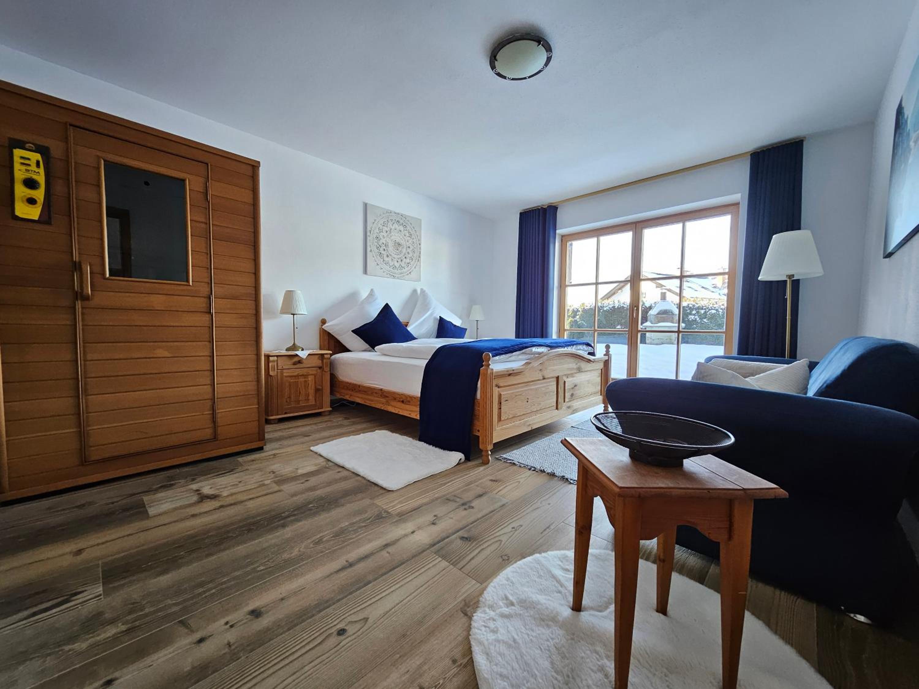 Apartment with Terrace photo 3