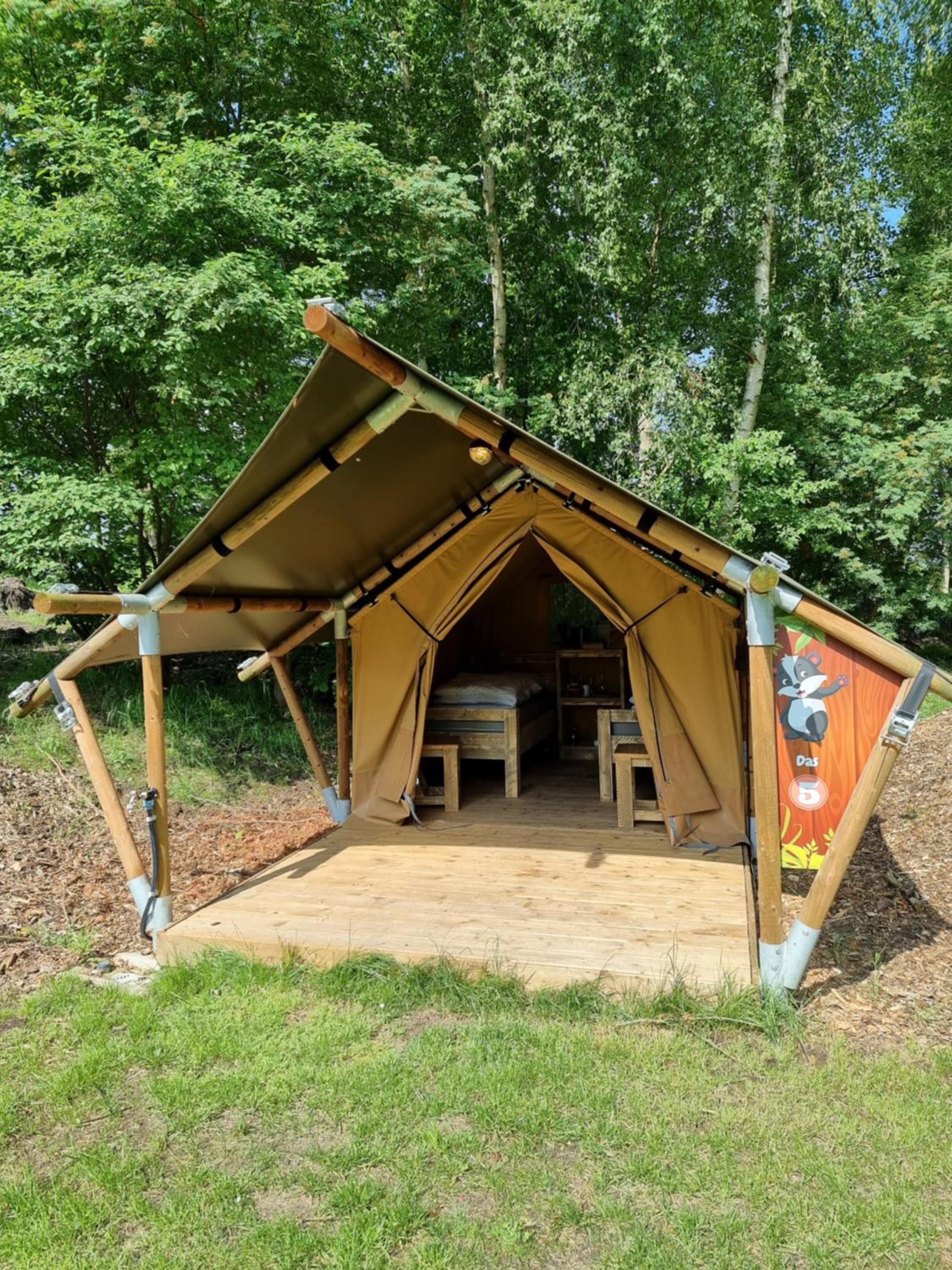 TENT 1 photo 1