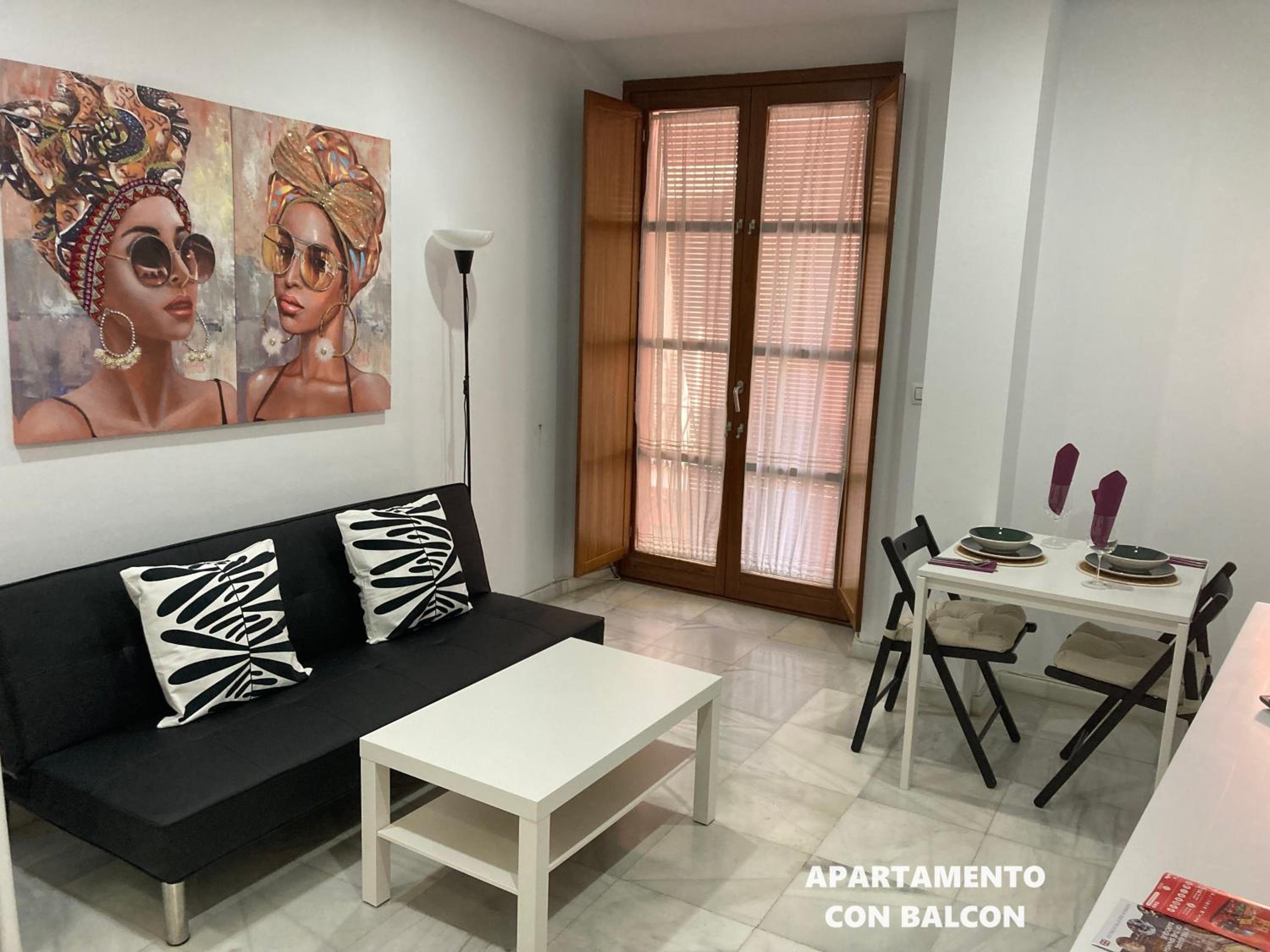 Apartment with Balcony - Photo 26