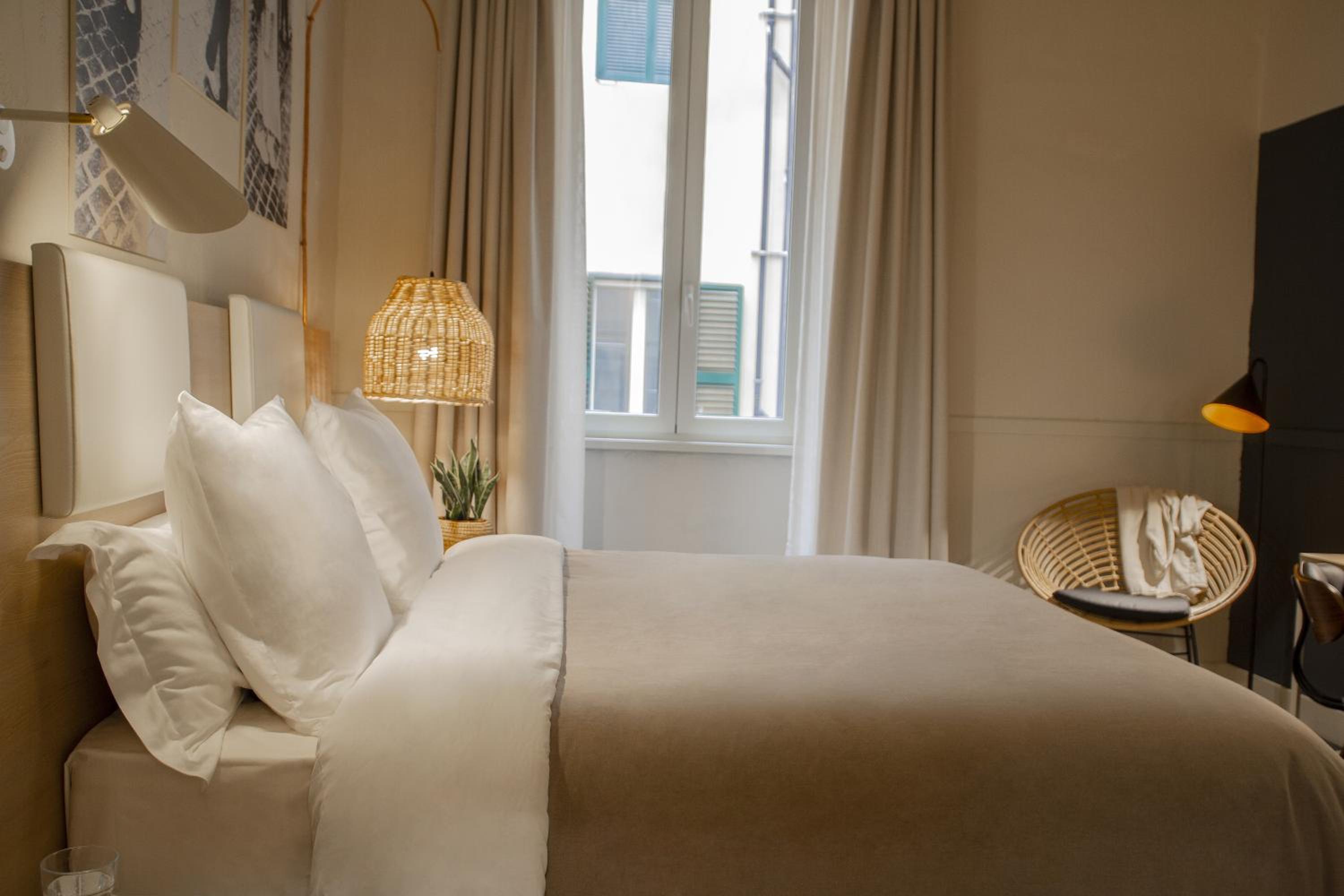 Standard Double Room - Photo 4