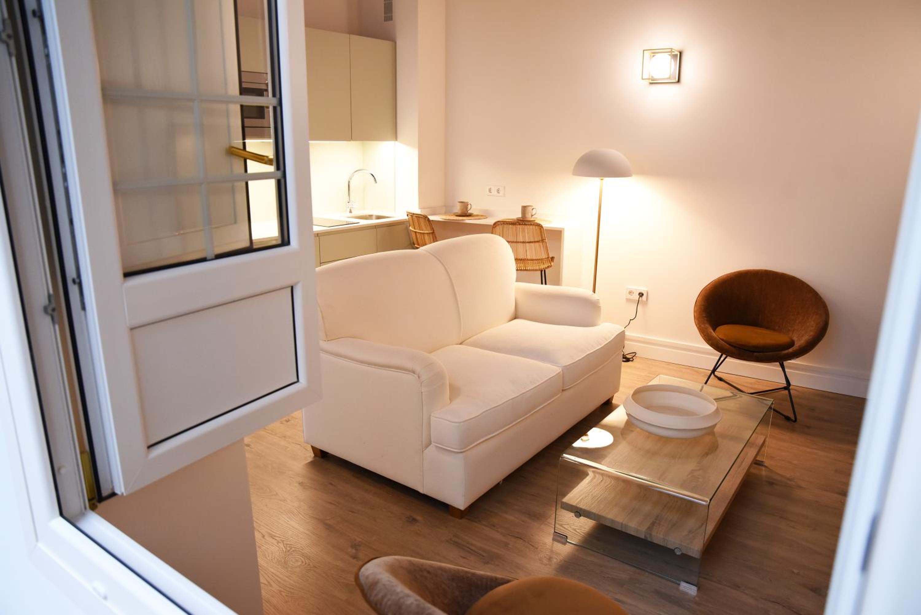 Deluxe Apartment - Photo 3