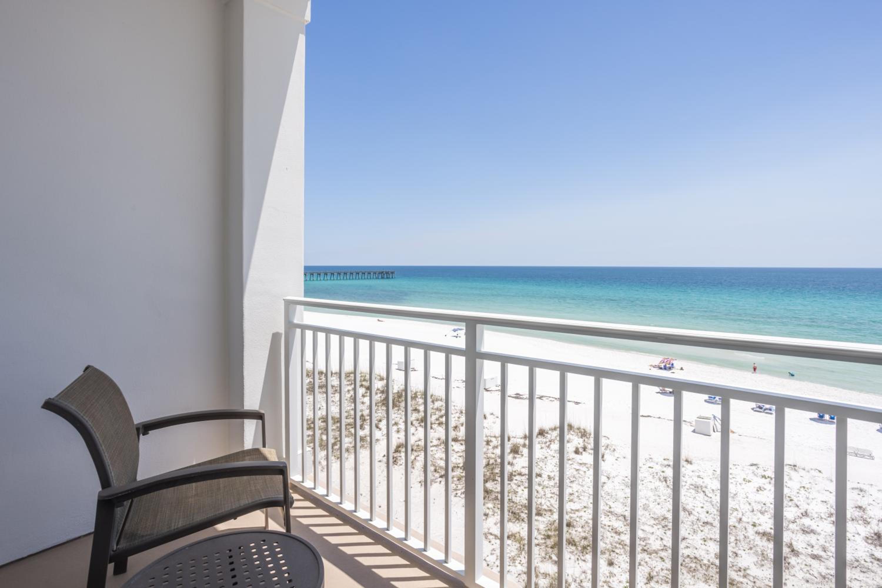 2 Queen Gulf Front with Balcony