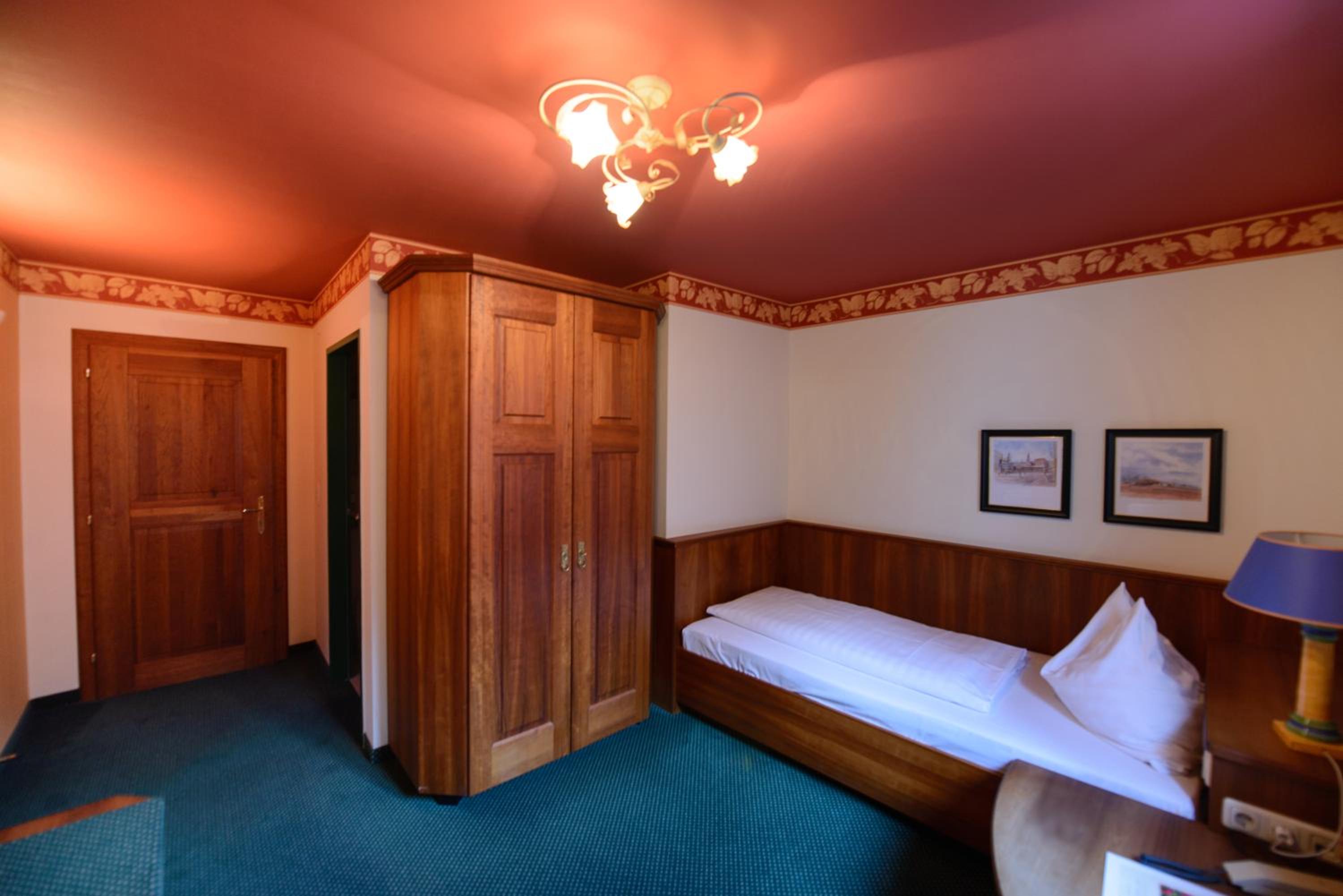 Single Room photo 1