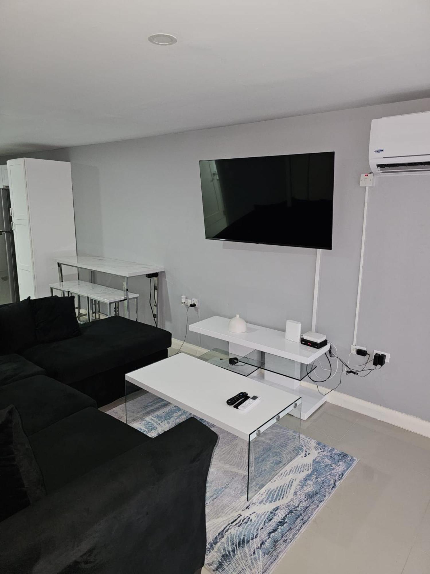 Apartment photo 3