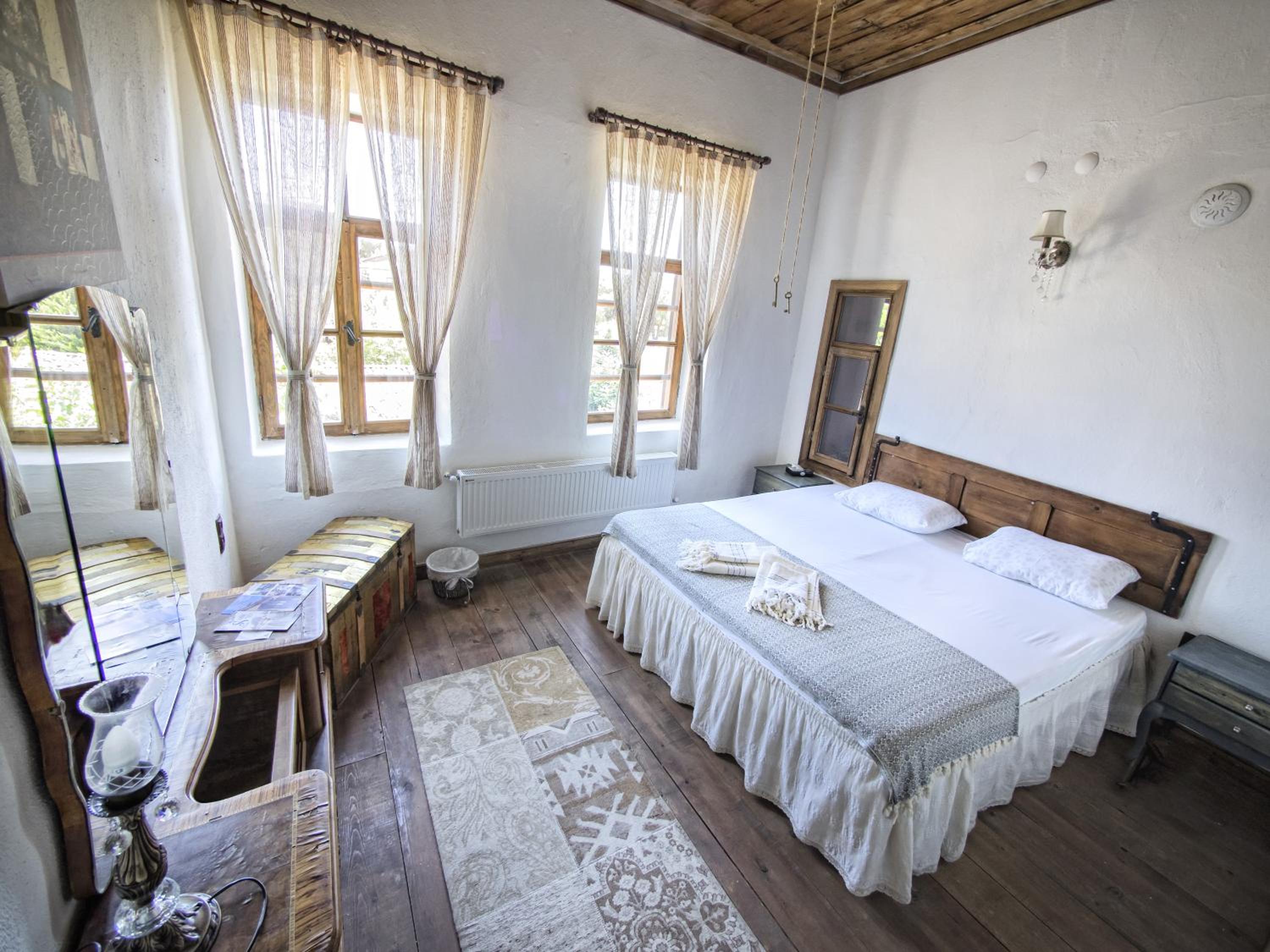 Double Or Twin Room With Private Terrace (Arekhna) photo 1