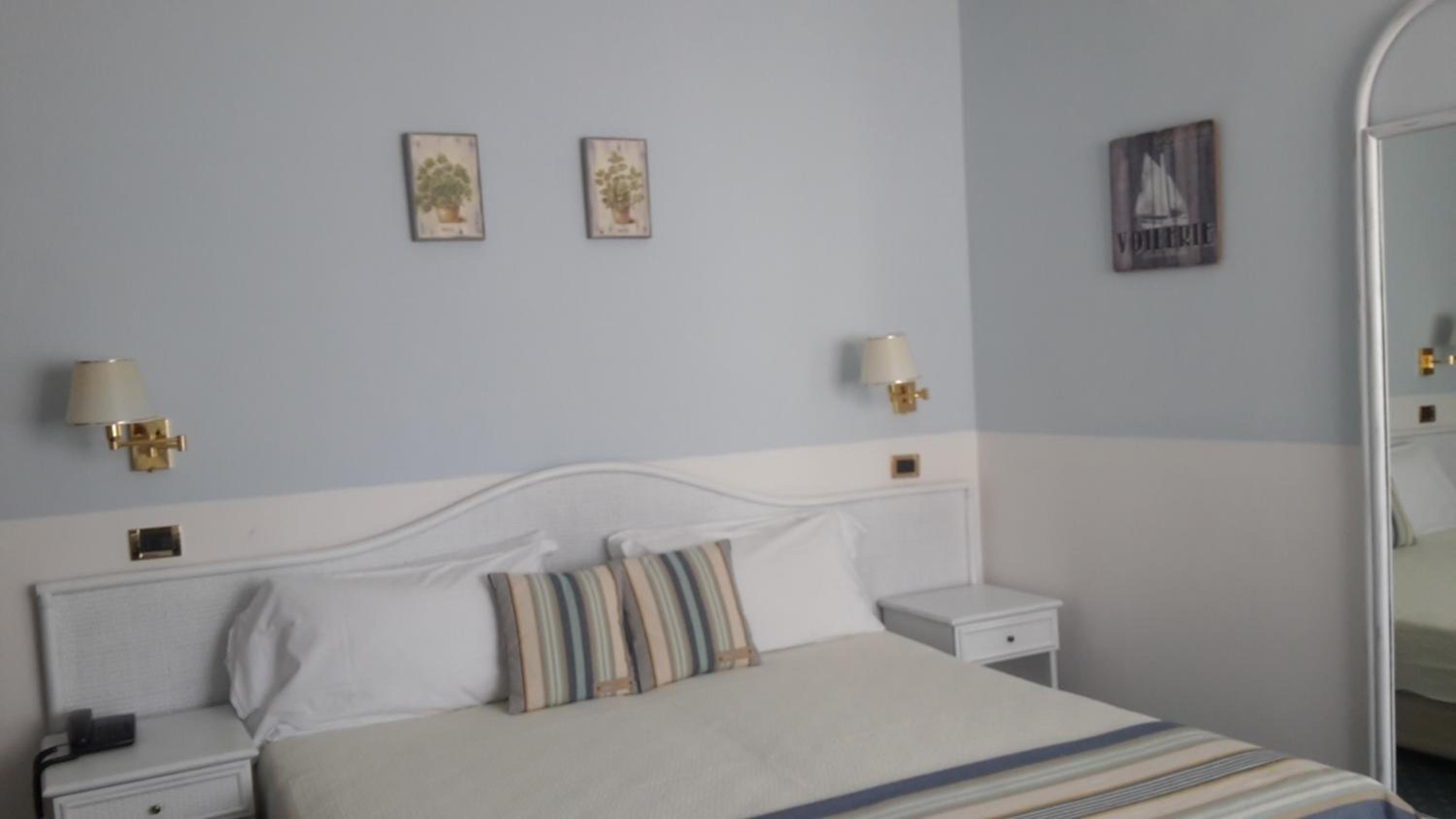Triple Room - Photo 1