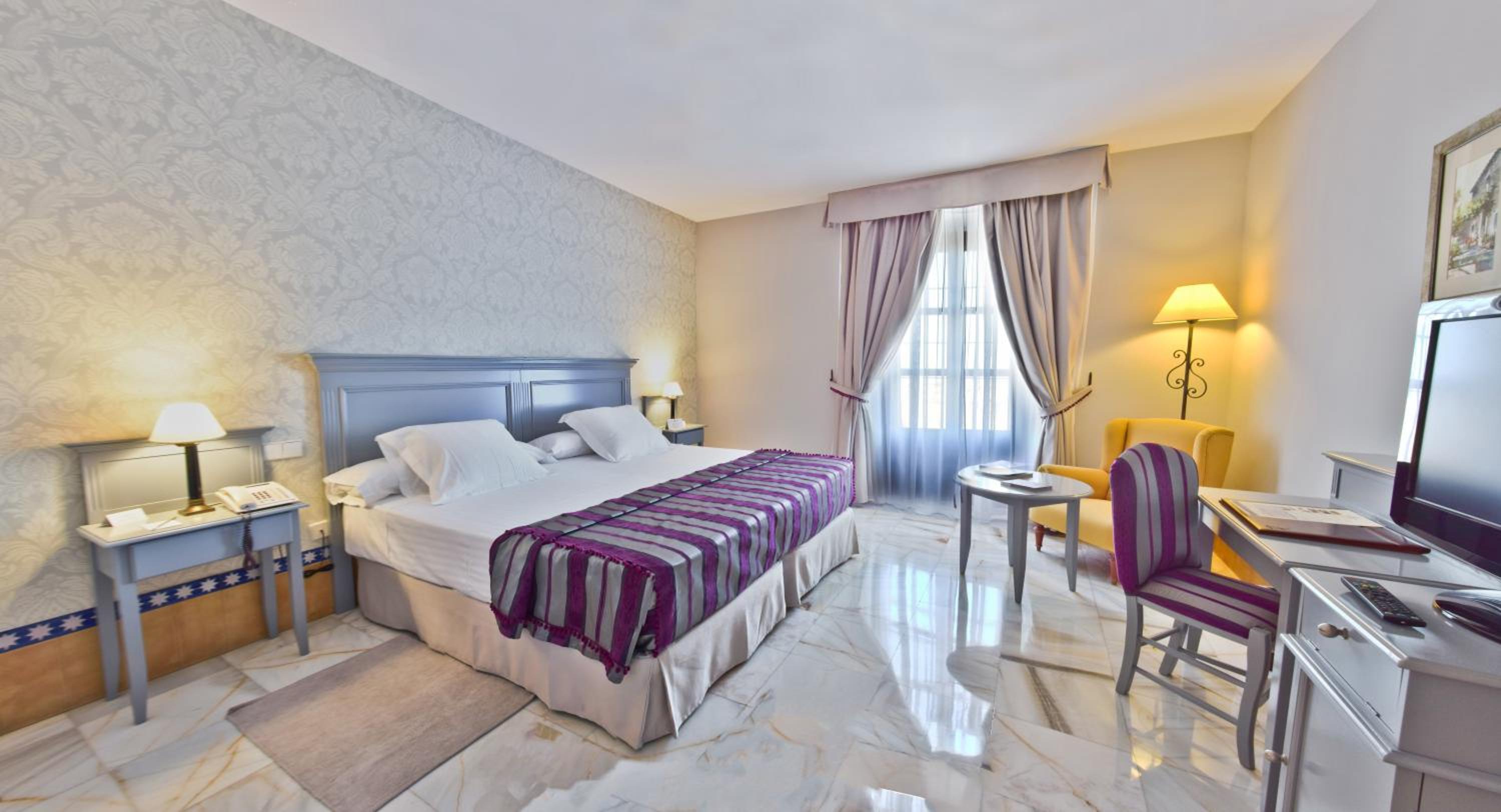 Superior Double or Twin Room - Photo 5