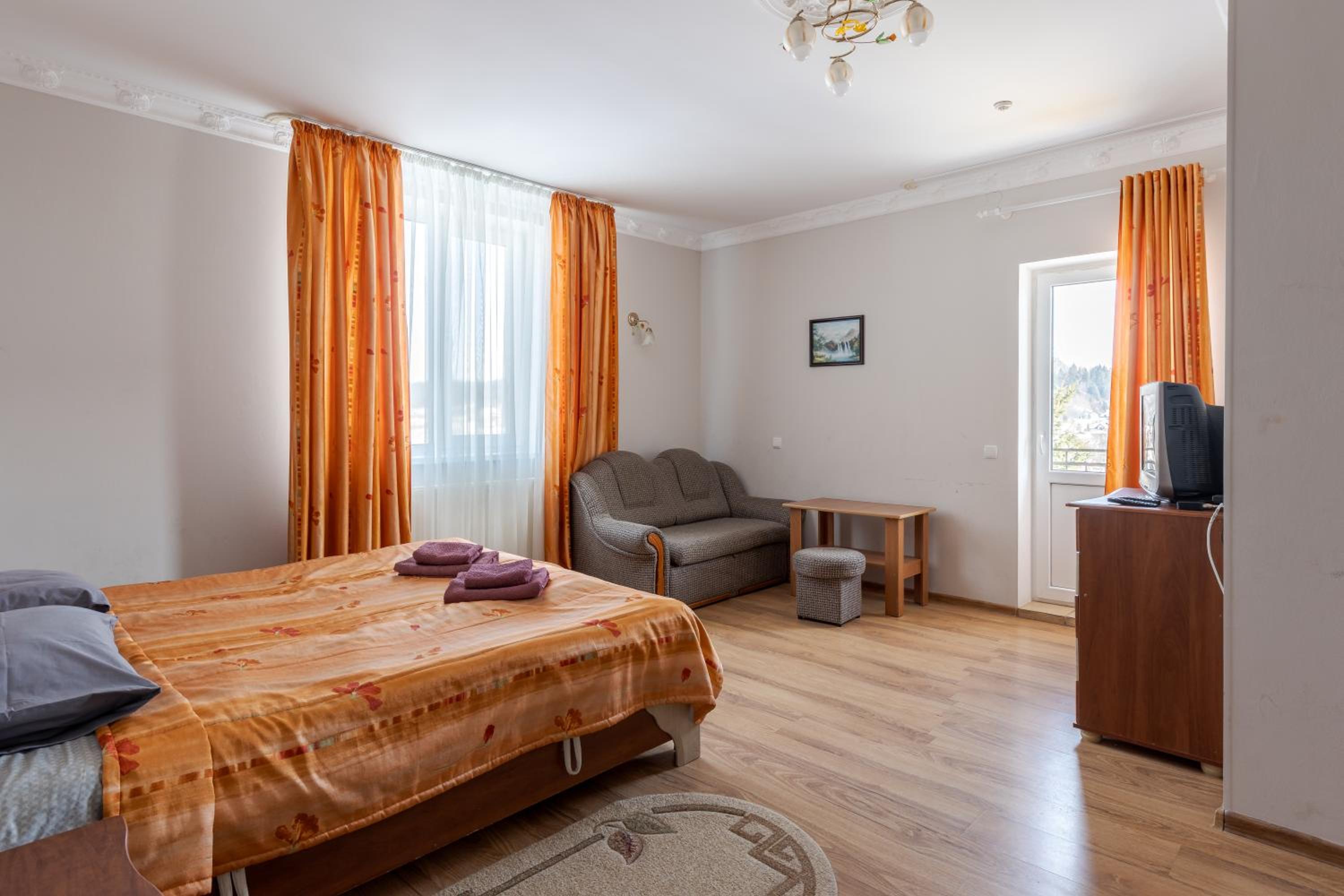 Deluxe Double Room with Balcony photo 1