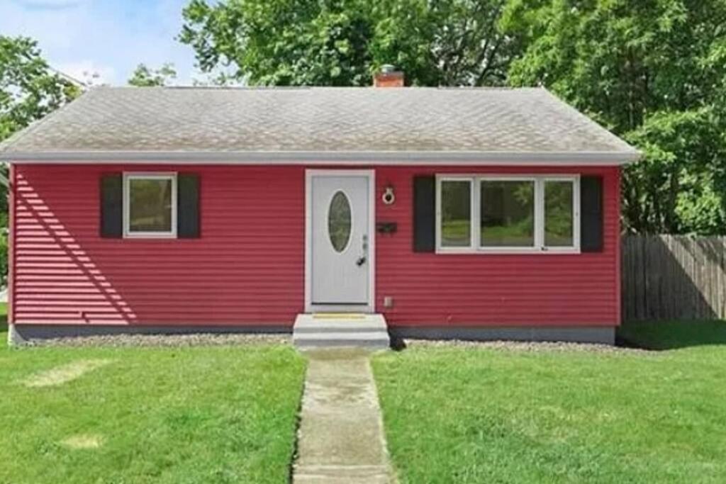 Two-Bedroom House photo 2
