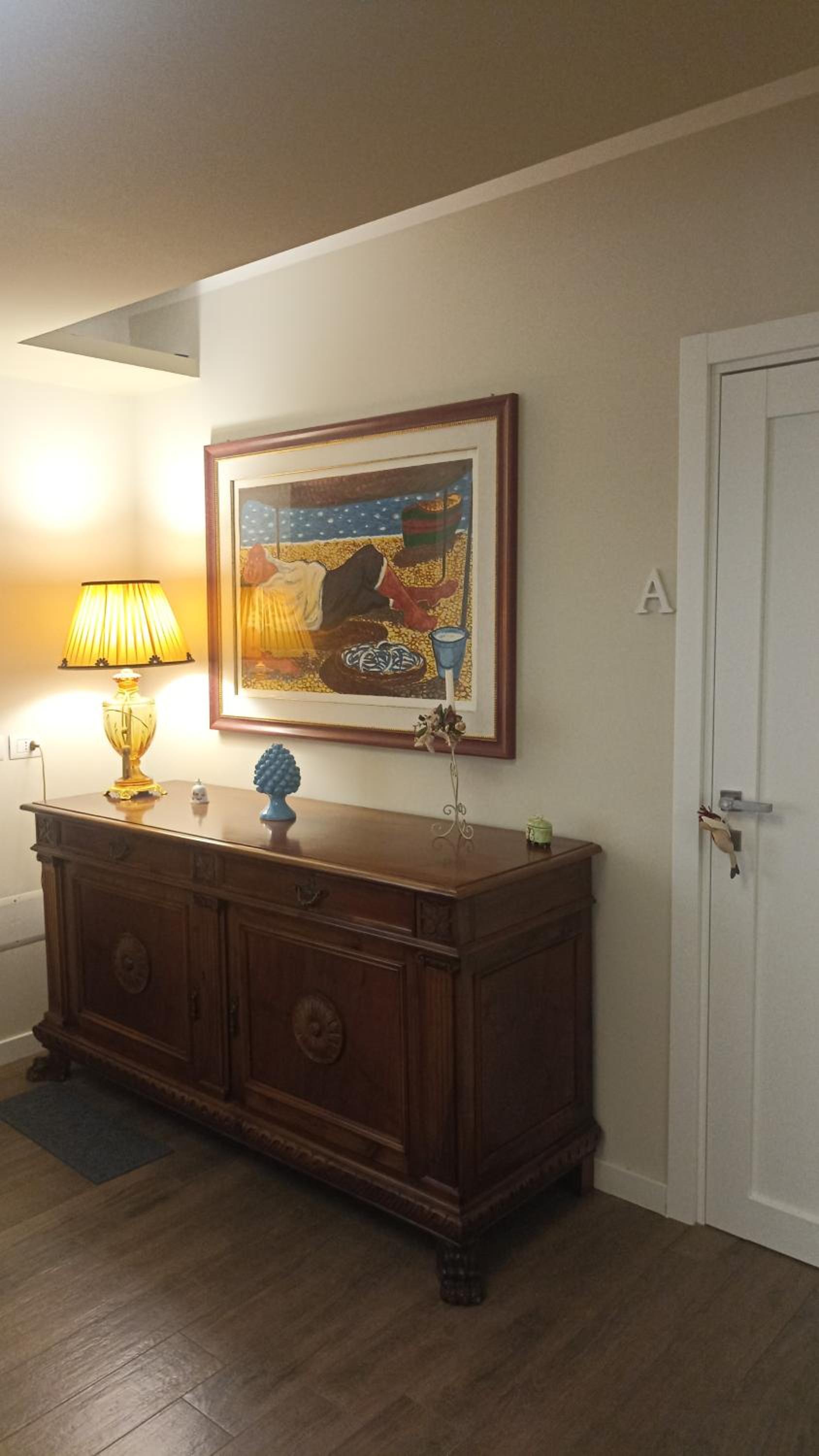 Deluxe King Room - Photo 8