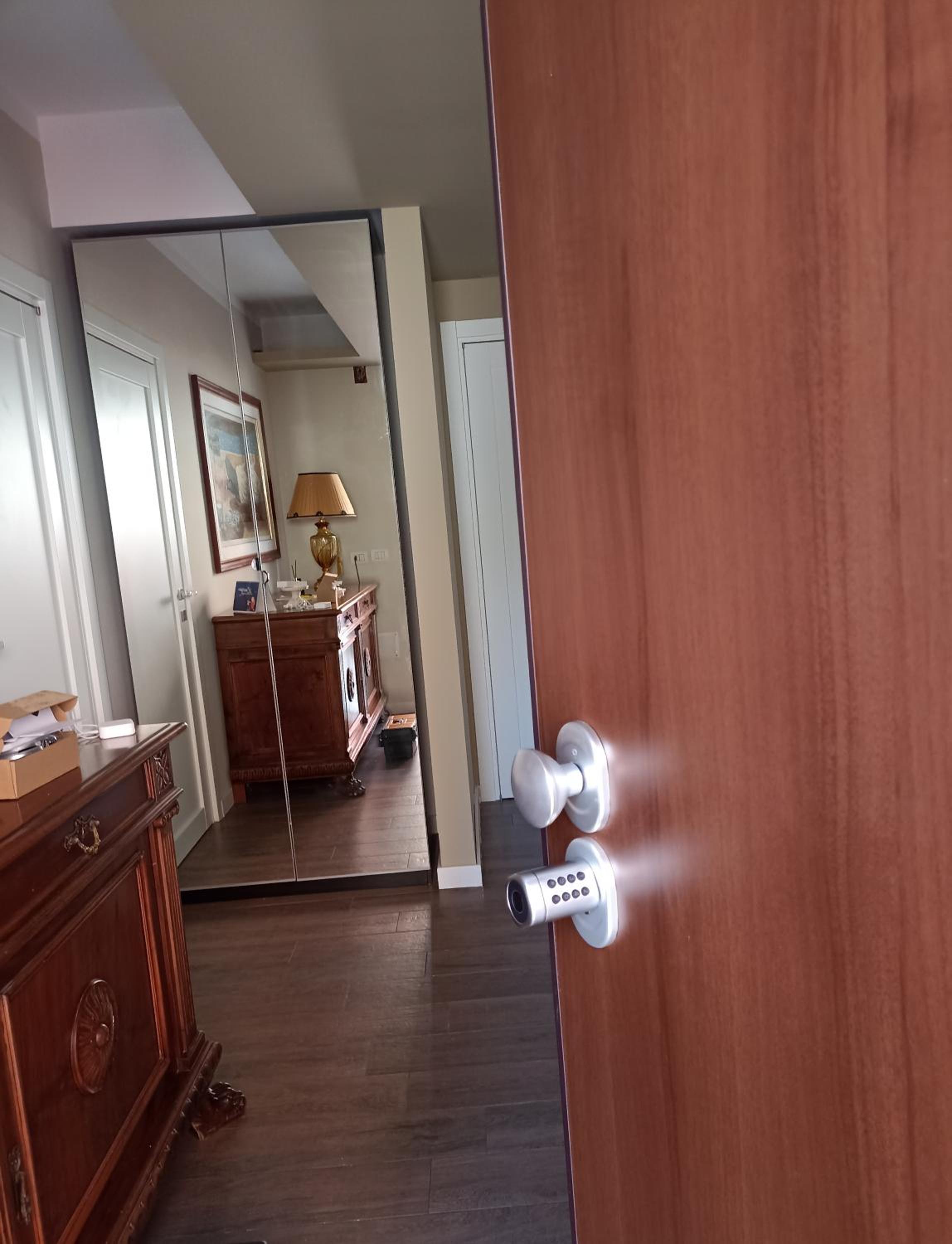 Deluxe King Room - Photo 1