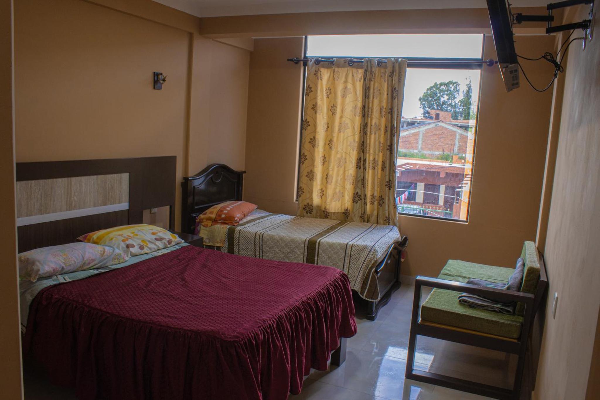 Economy Twin Room photo 1