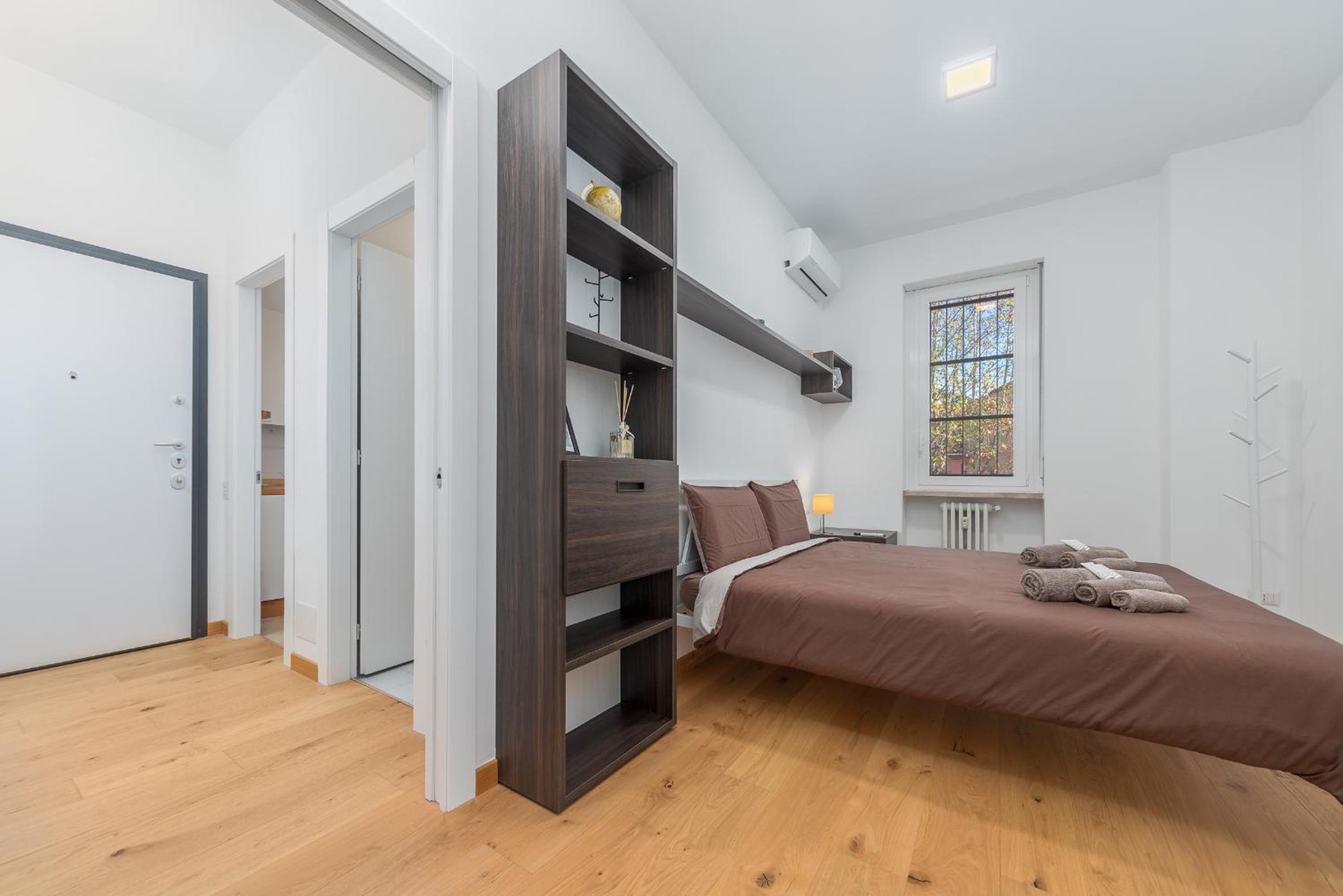 Superior One-Bedroom Apartment with Balcony