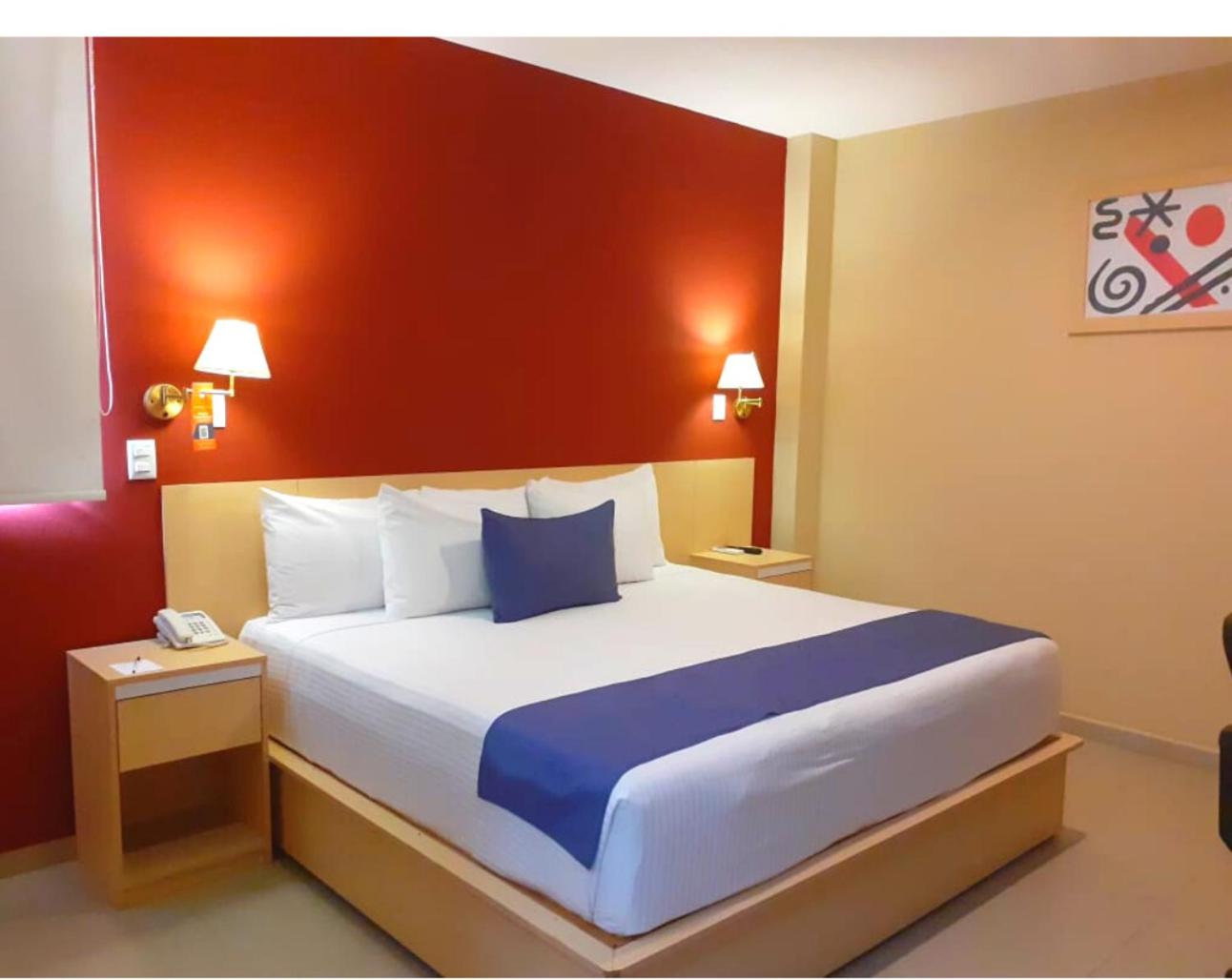 Deluxe King Room