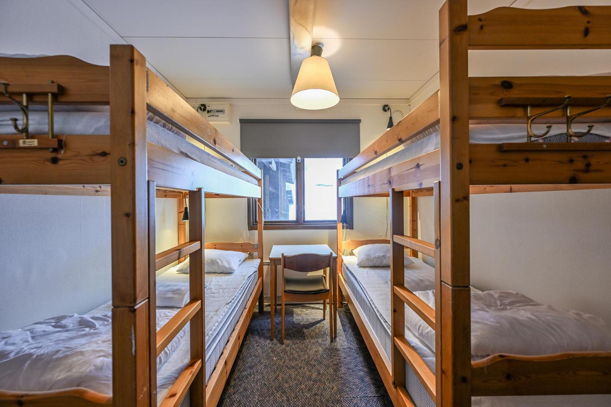 Economy Quadruple Room with Shared Bathroom photo 2