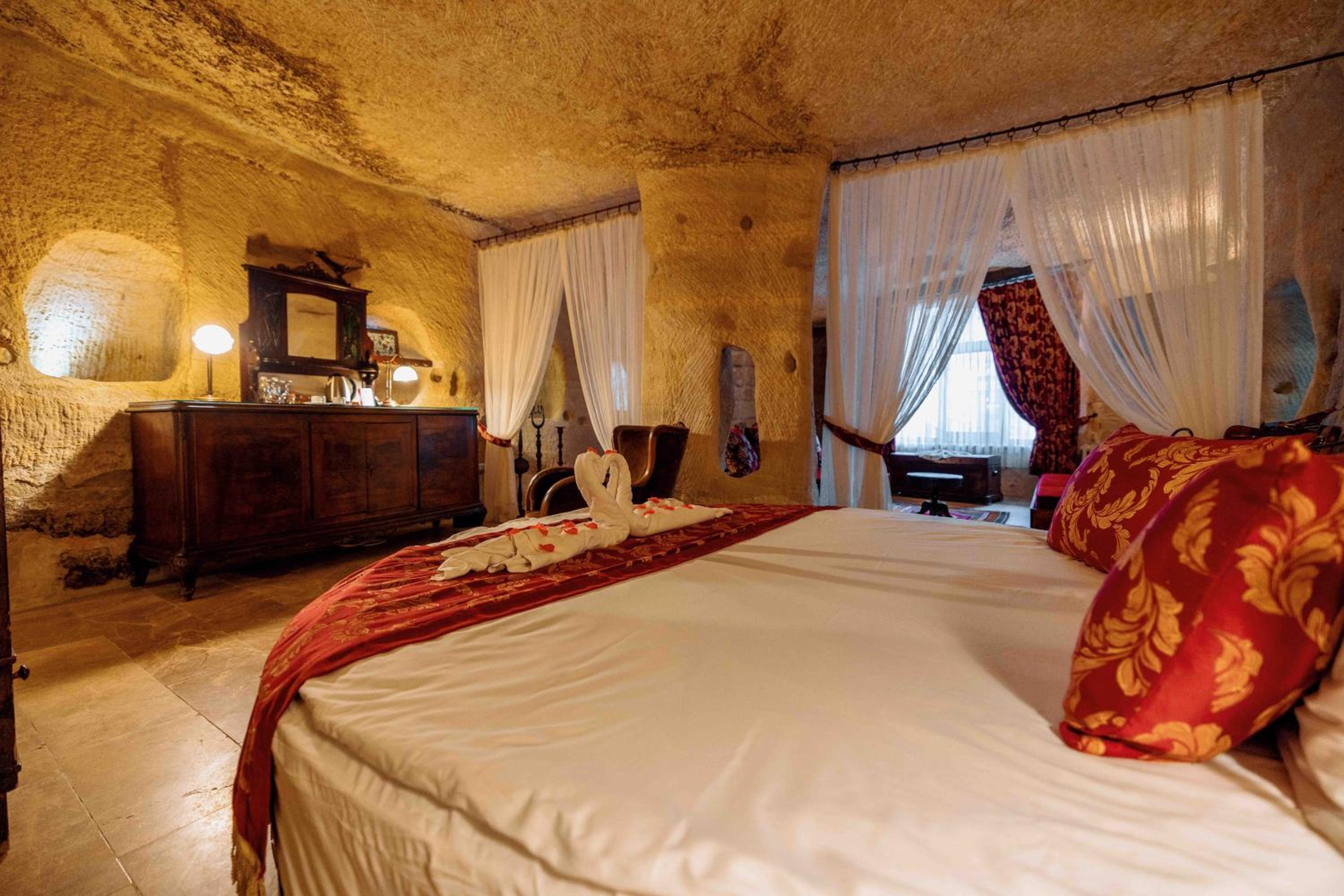 King Suite - Photo 6