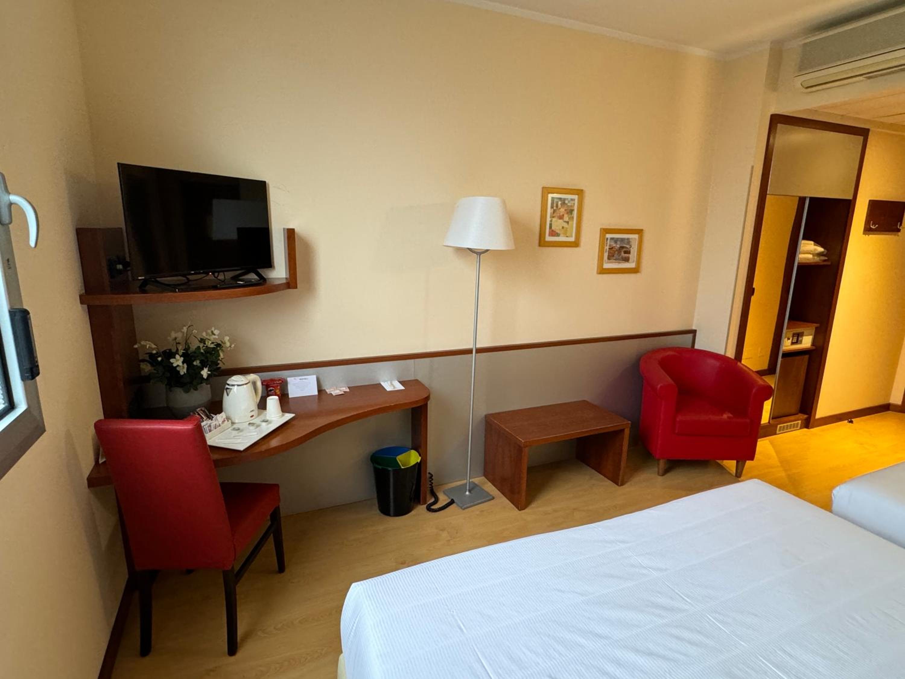 Classic Triple Room - Photo 2