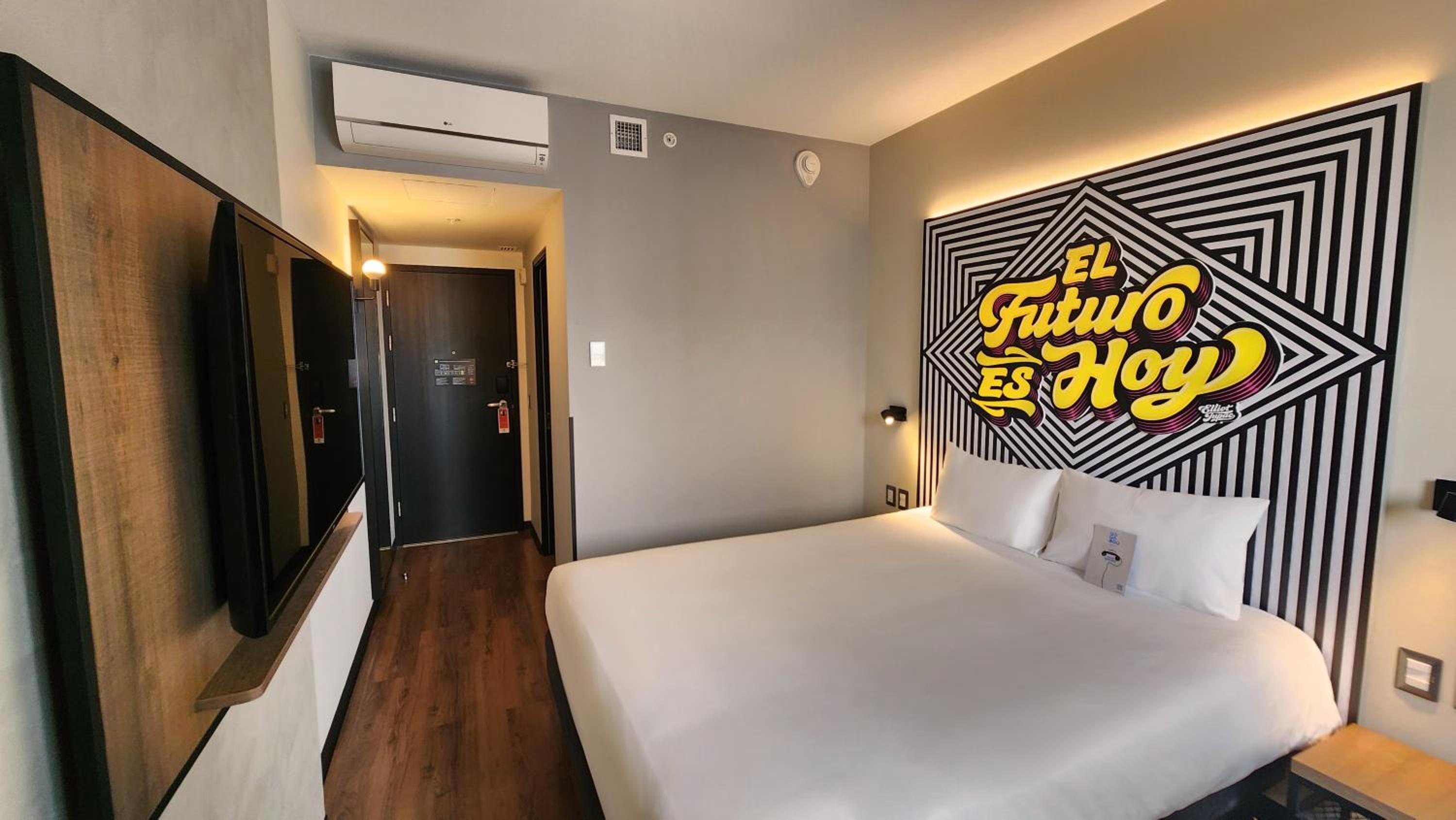 Standard Double Room - Photo 4