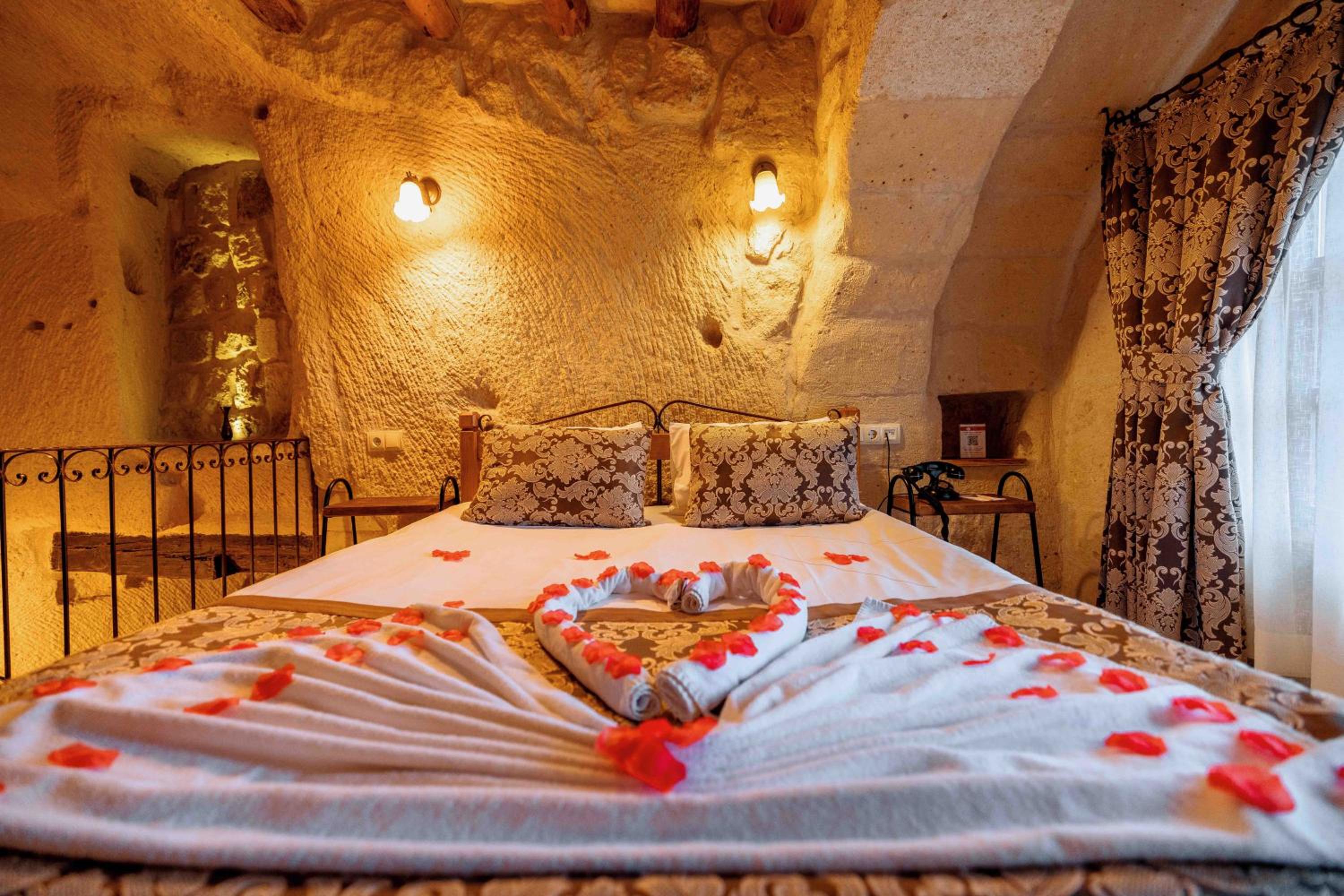 Grand Stone Suite - Photo 12