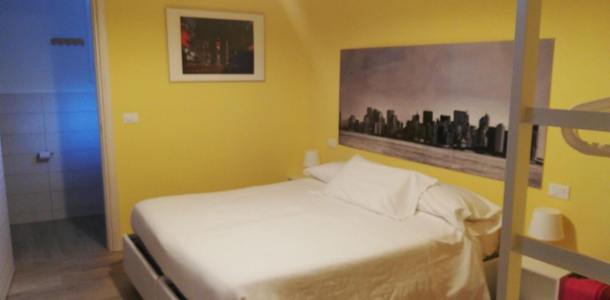 Quadruple Room with Private Bathroom