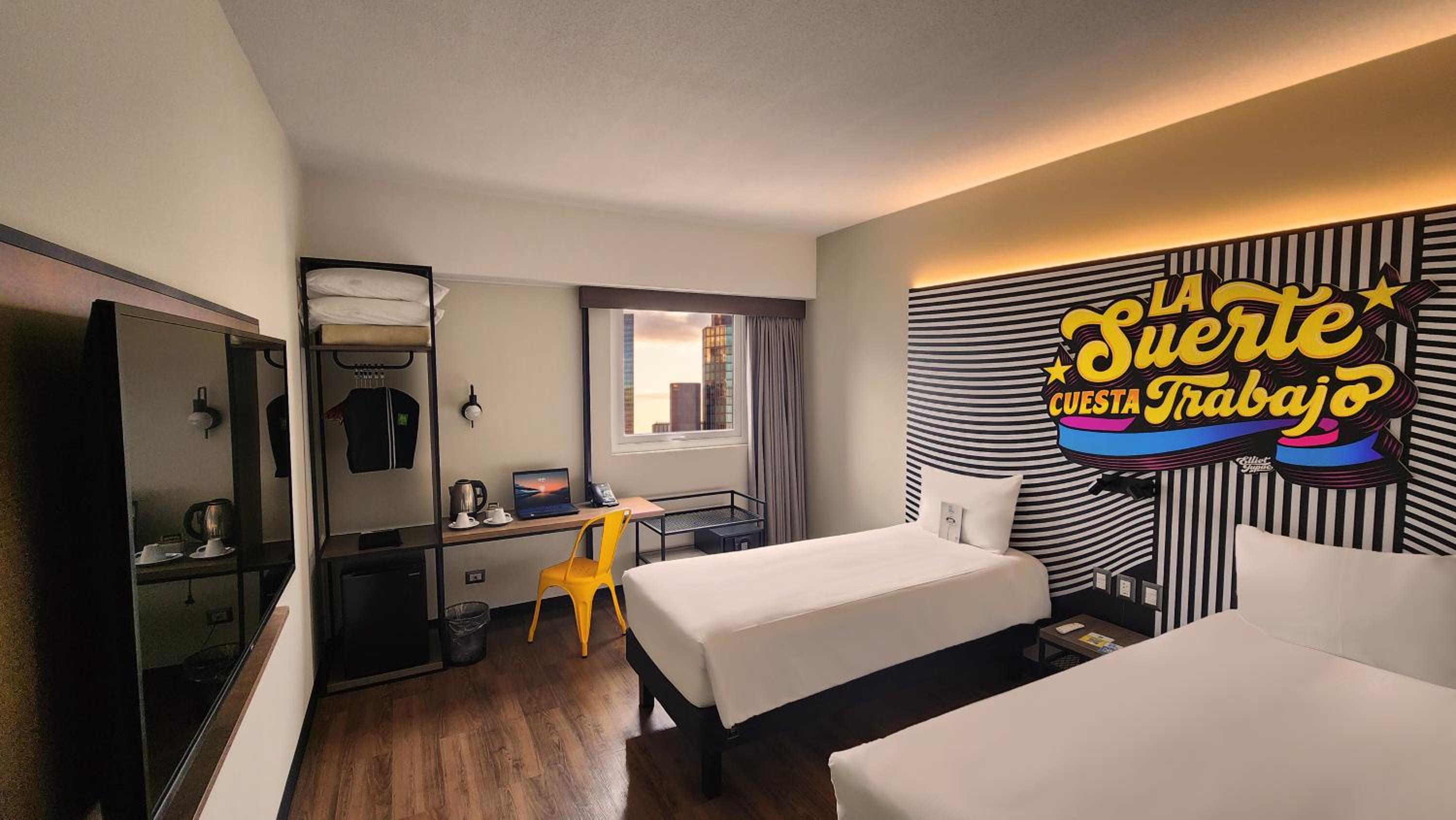 Standard Twin Room - Photo 2