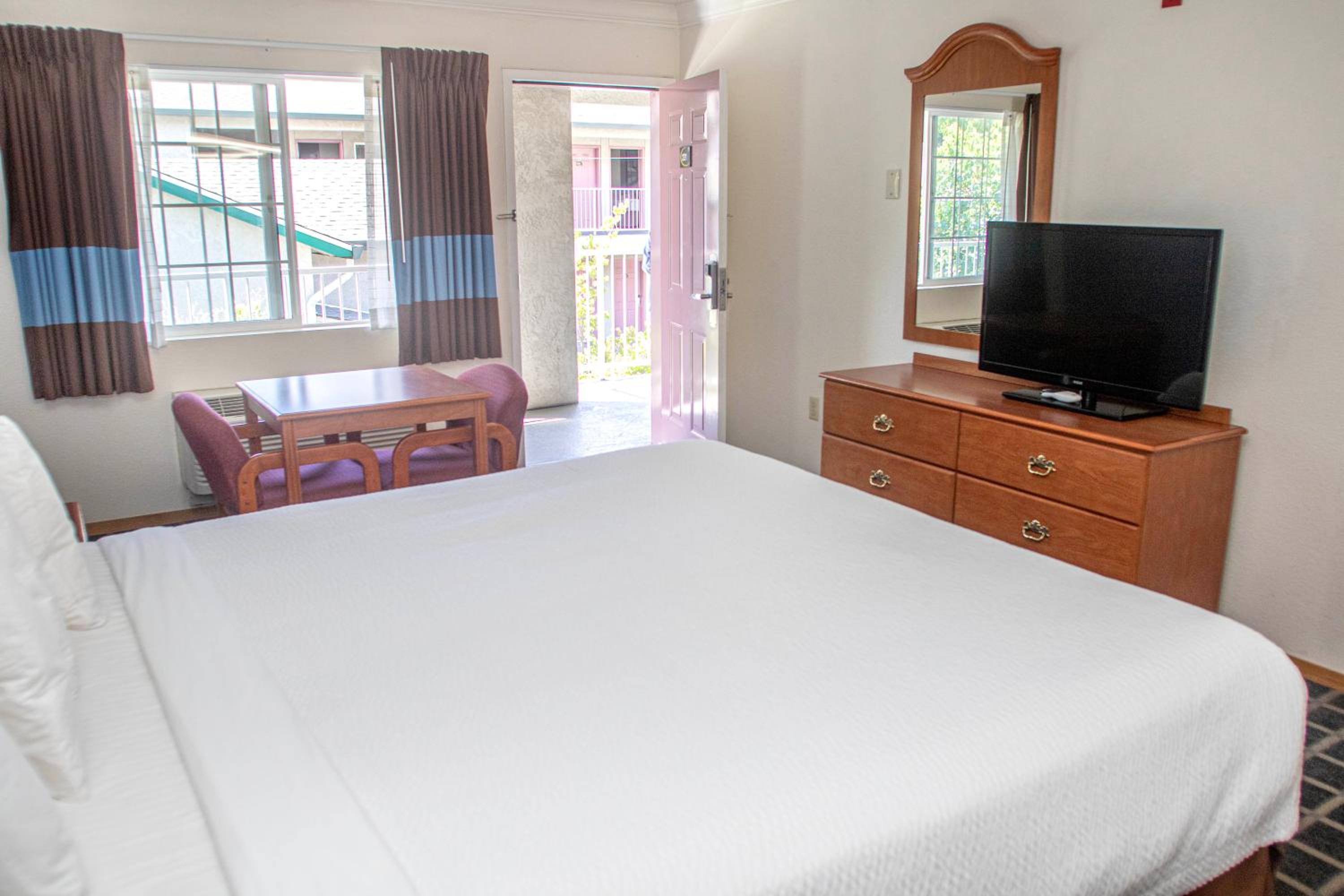 Creekside Inn & Suites, 写真 4