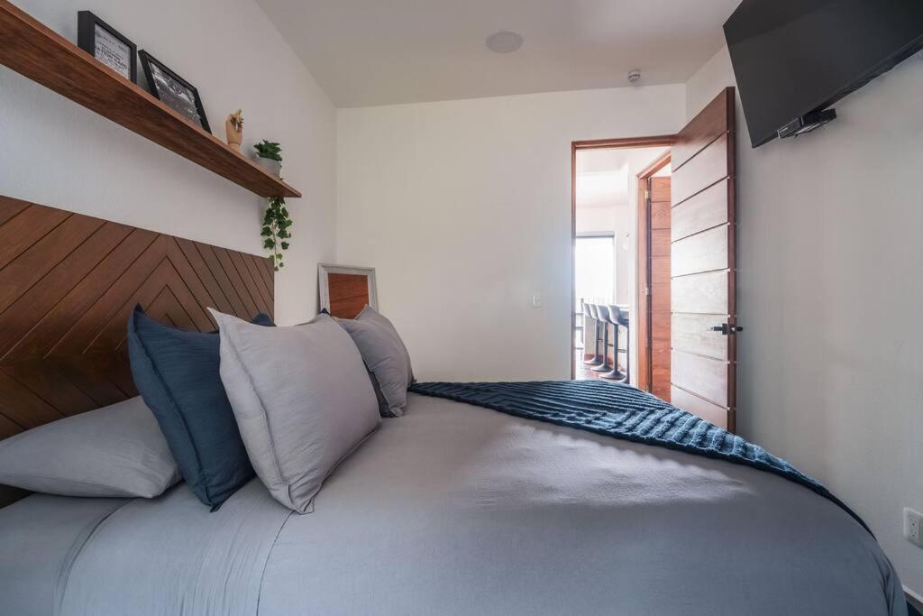 Three-Bedroom Apartment photo 1