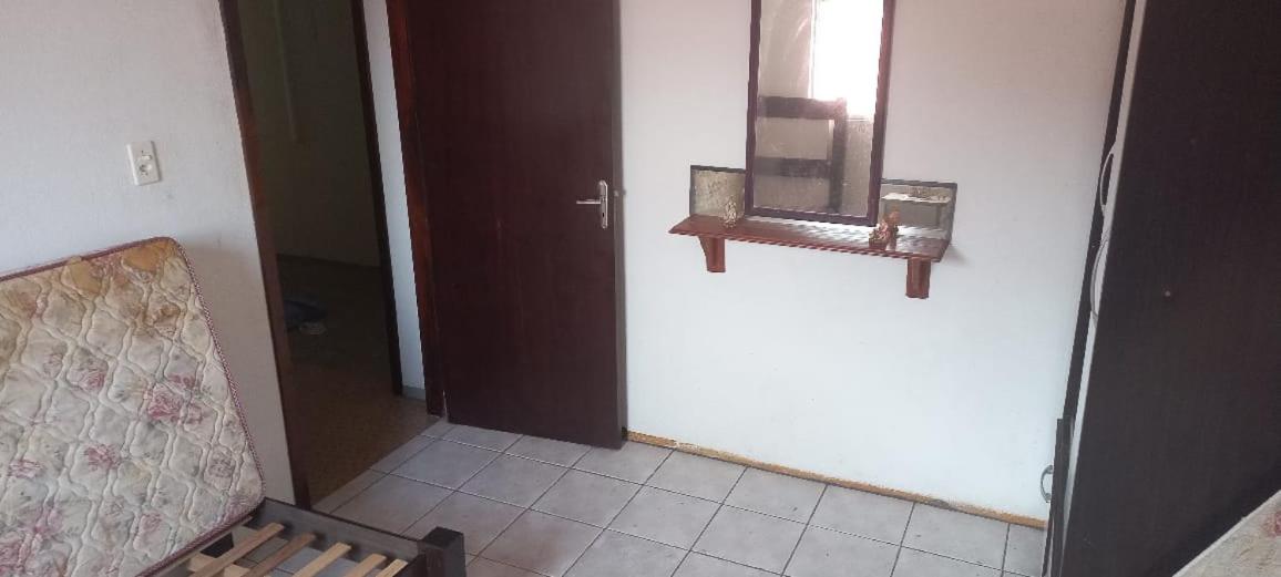 One-Bedroom House photo 2