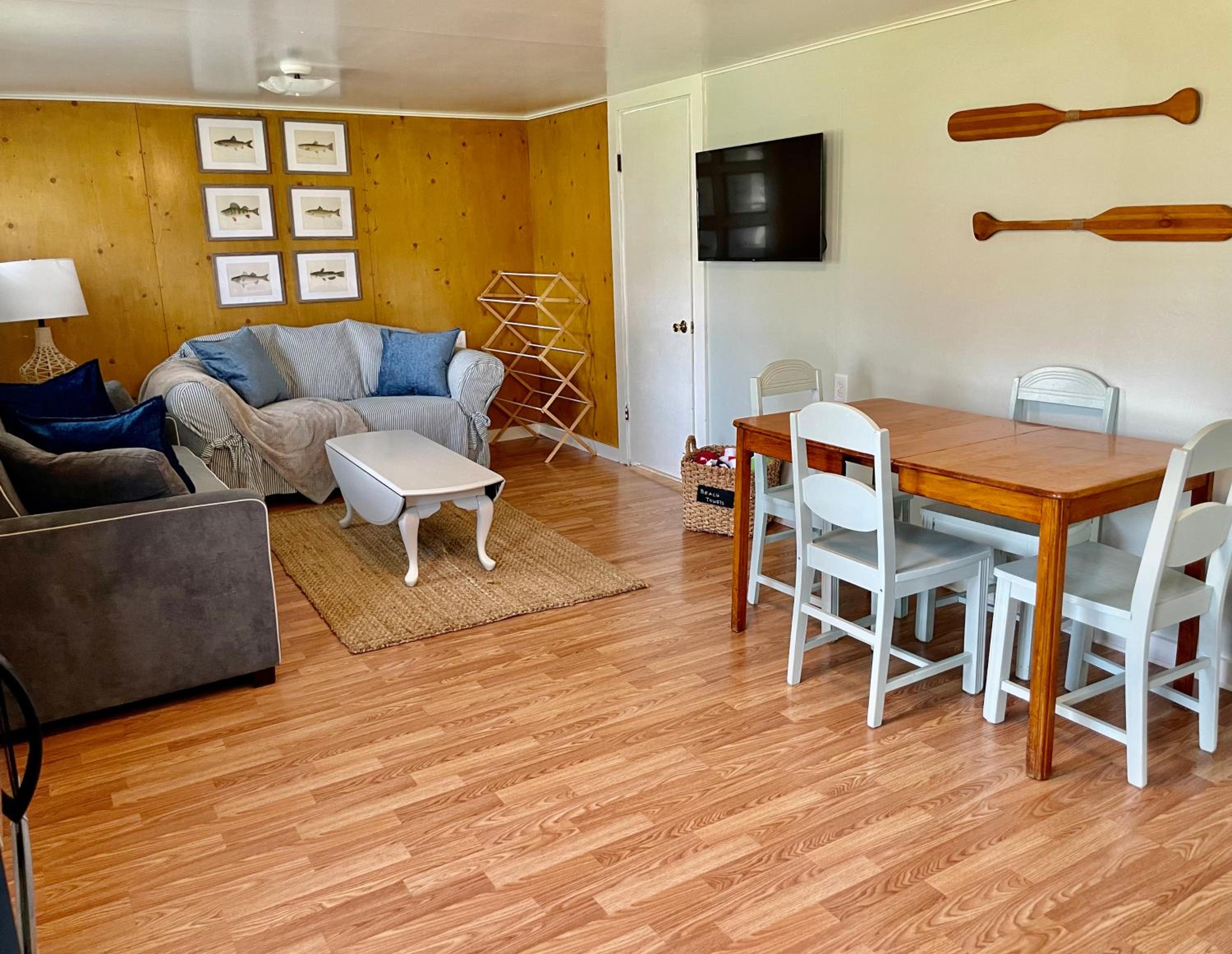 Two-Bedroom House - Photo 13