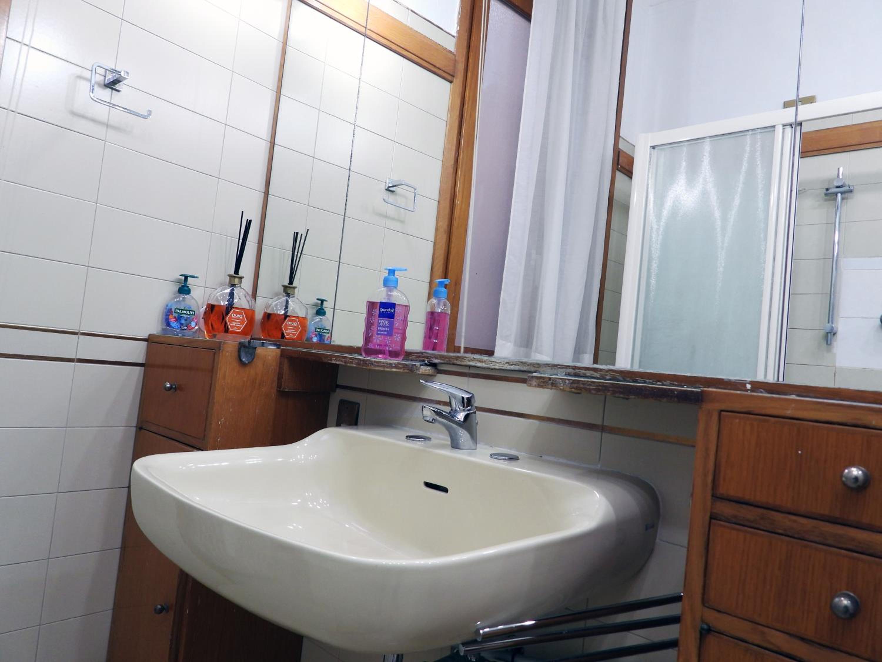 Quadruple Room With Shared Bathroom photo 3