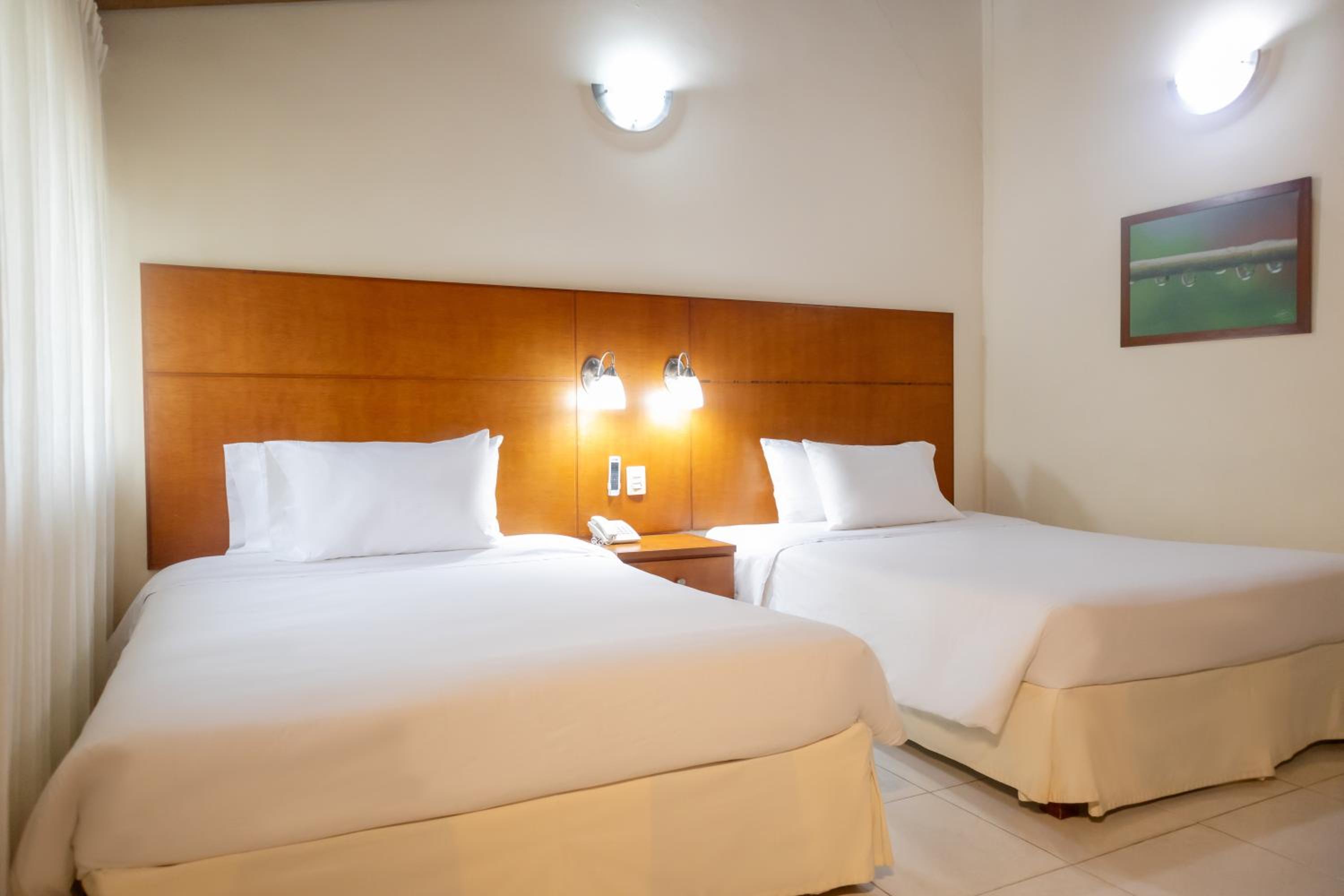 Junior Suite with Two Double Beds - Non-Smoking - Photo 1