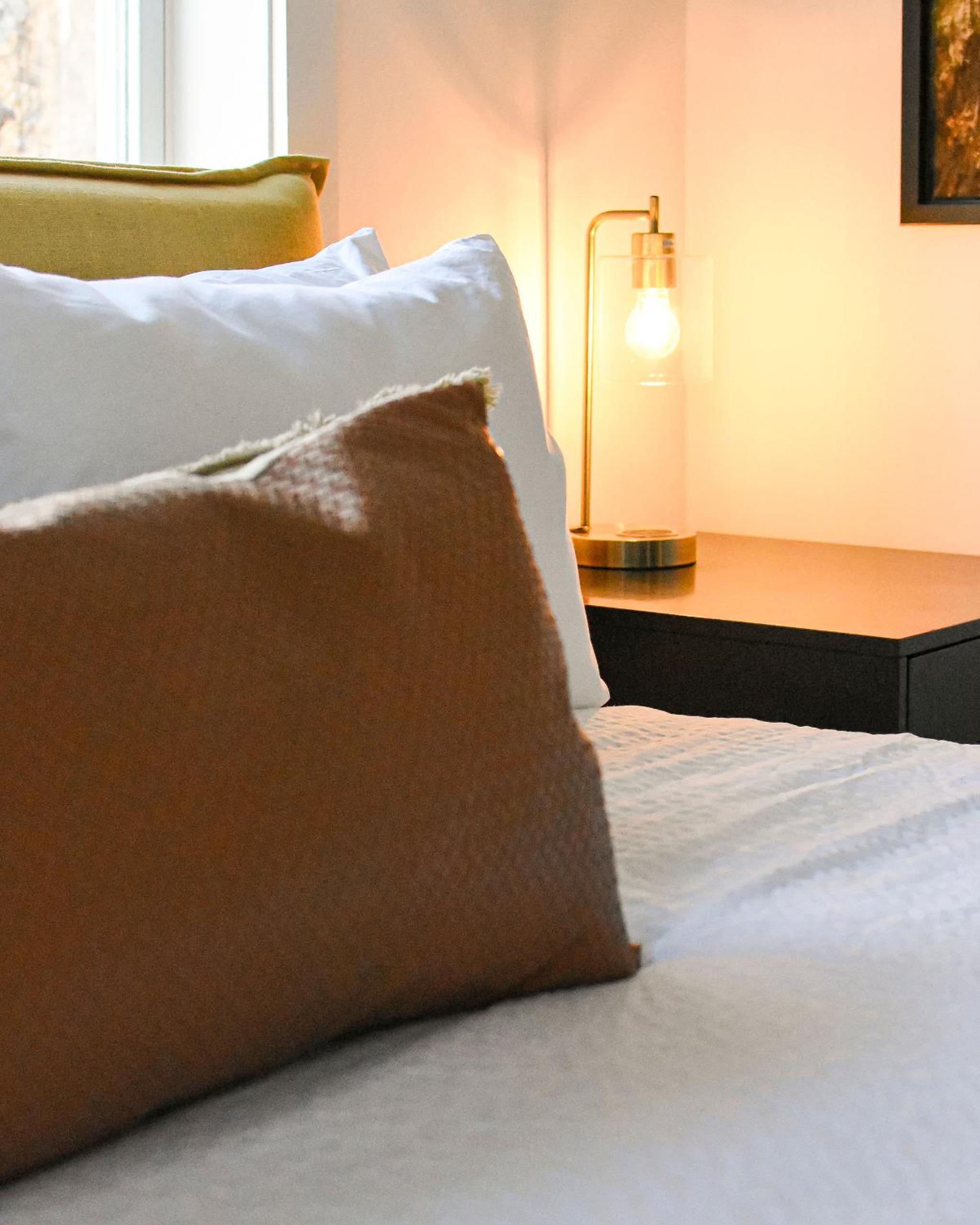 One-Bedroom Suite - Photo 18