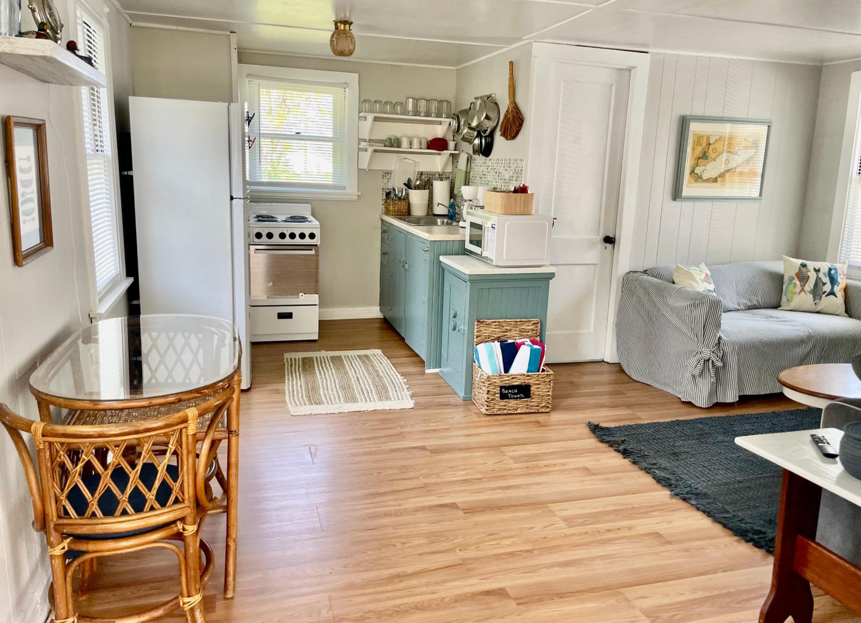 One-Bedroom House - Photo 3