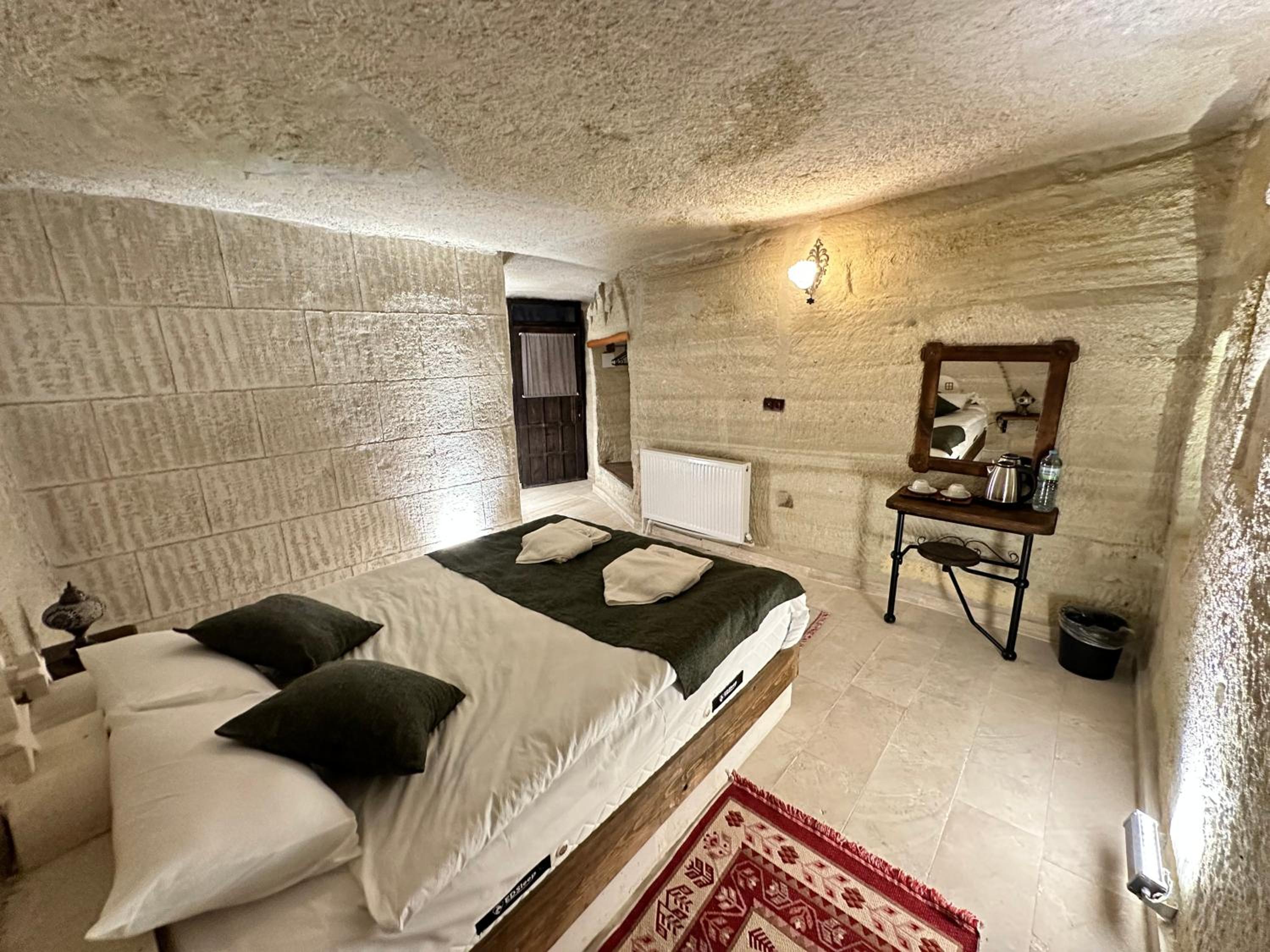 Economy Double Room - Photo 2