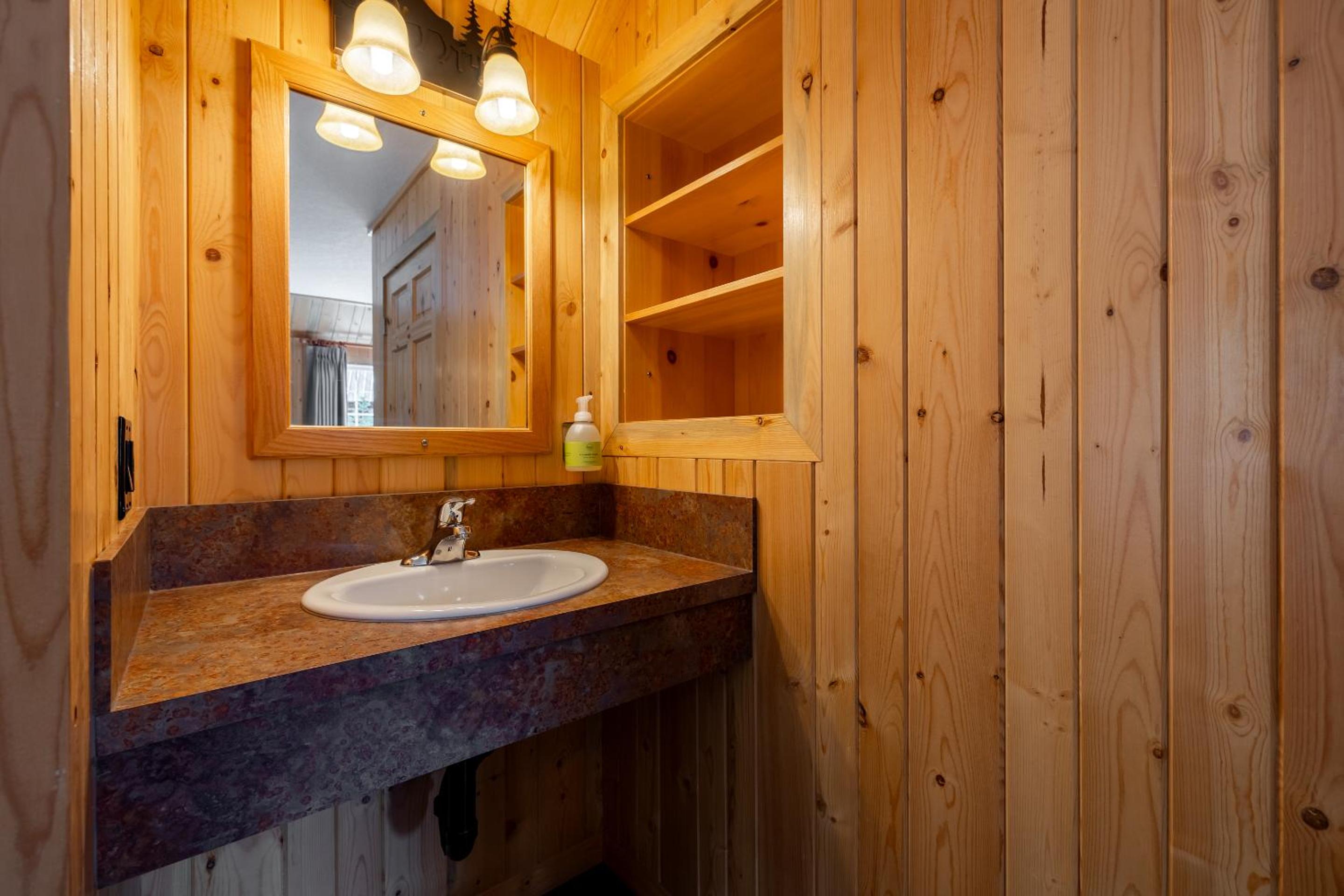 King Cabin photo 2