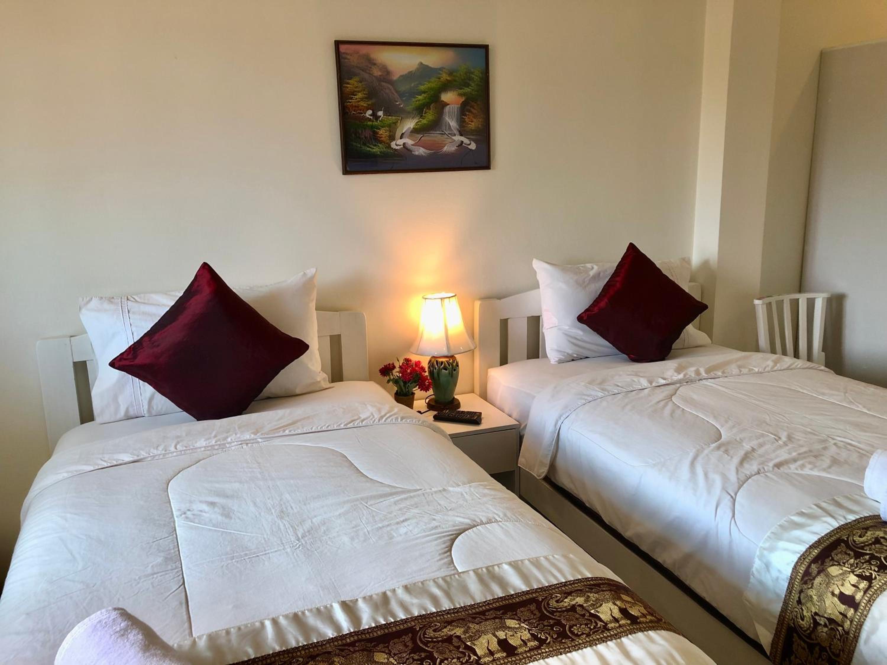 Twin Room with Garden View - Photo 12