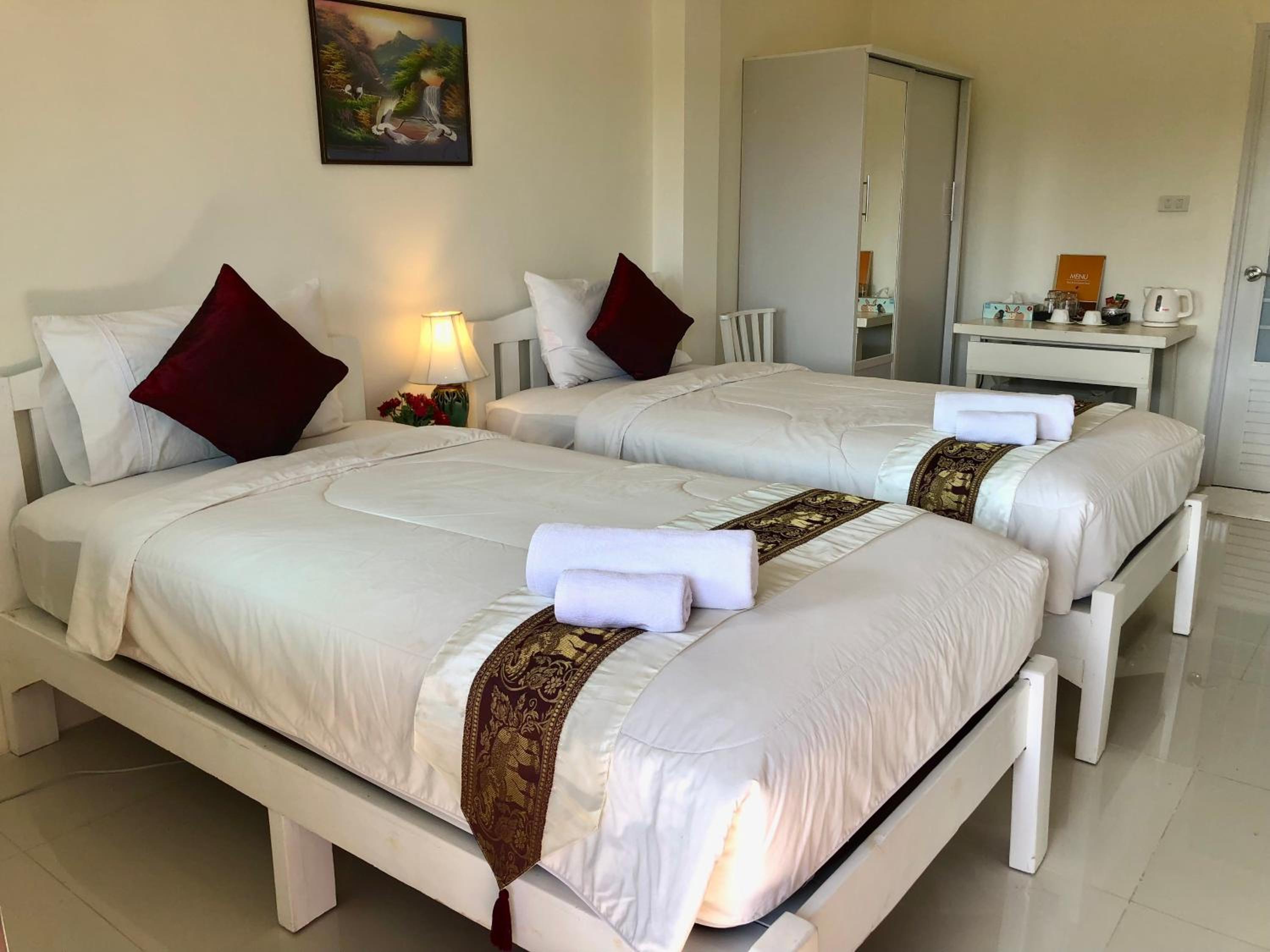 Twin Room with Garden View - Photo 13
