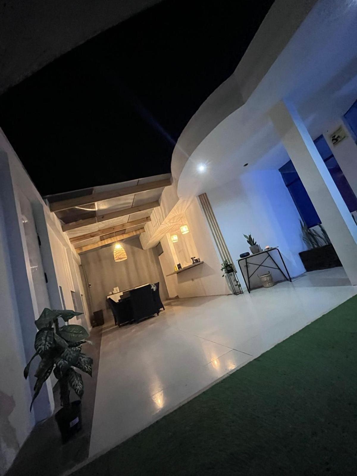 One-Bedroom House photo 1
