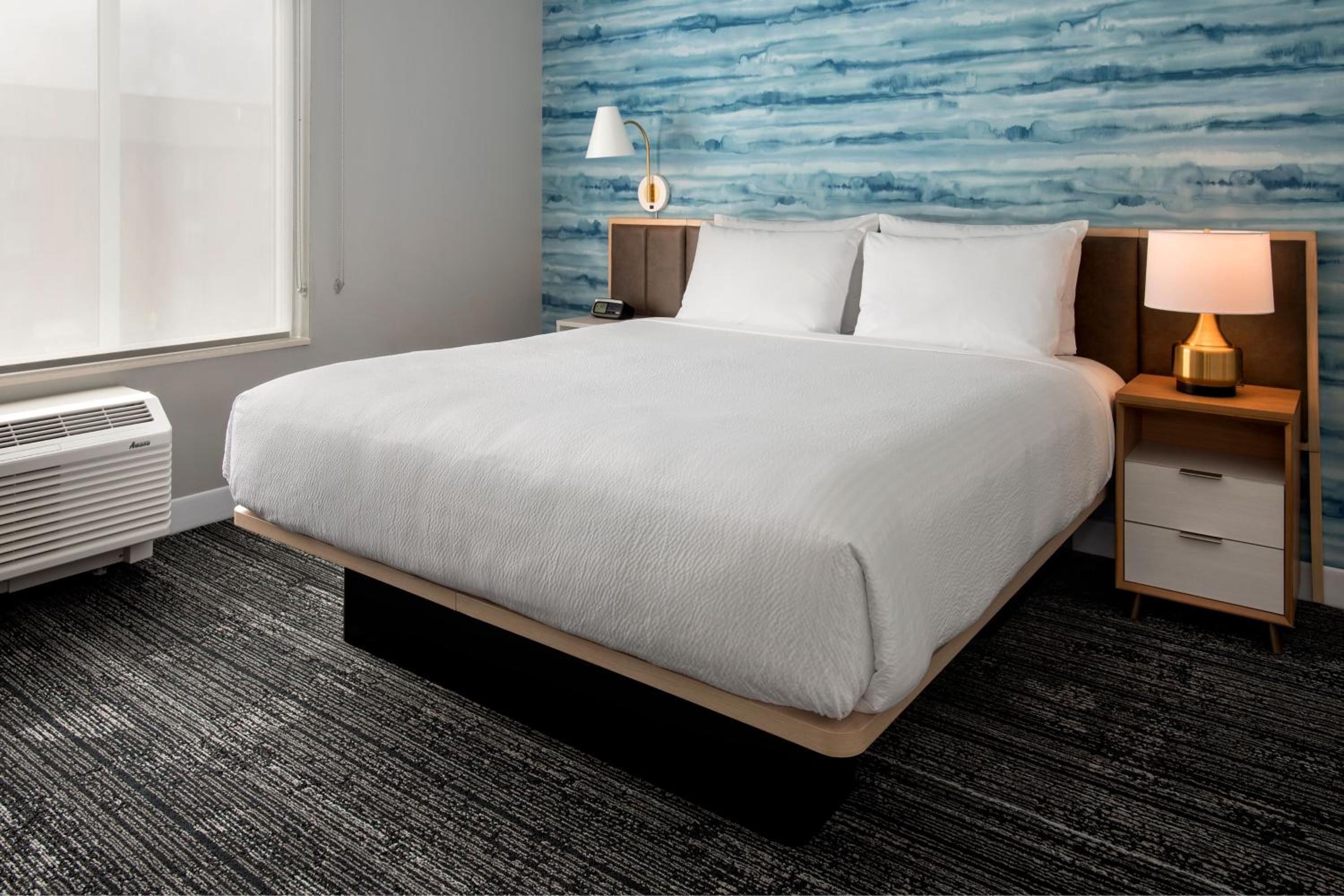 One-Bedroom King Suite with Sofa Bed  - Photo 5