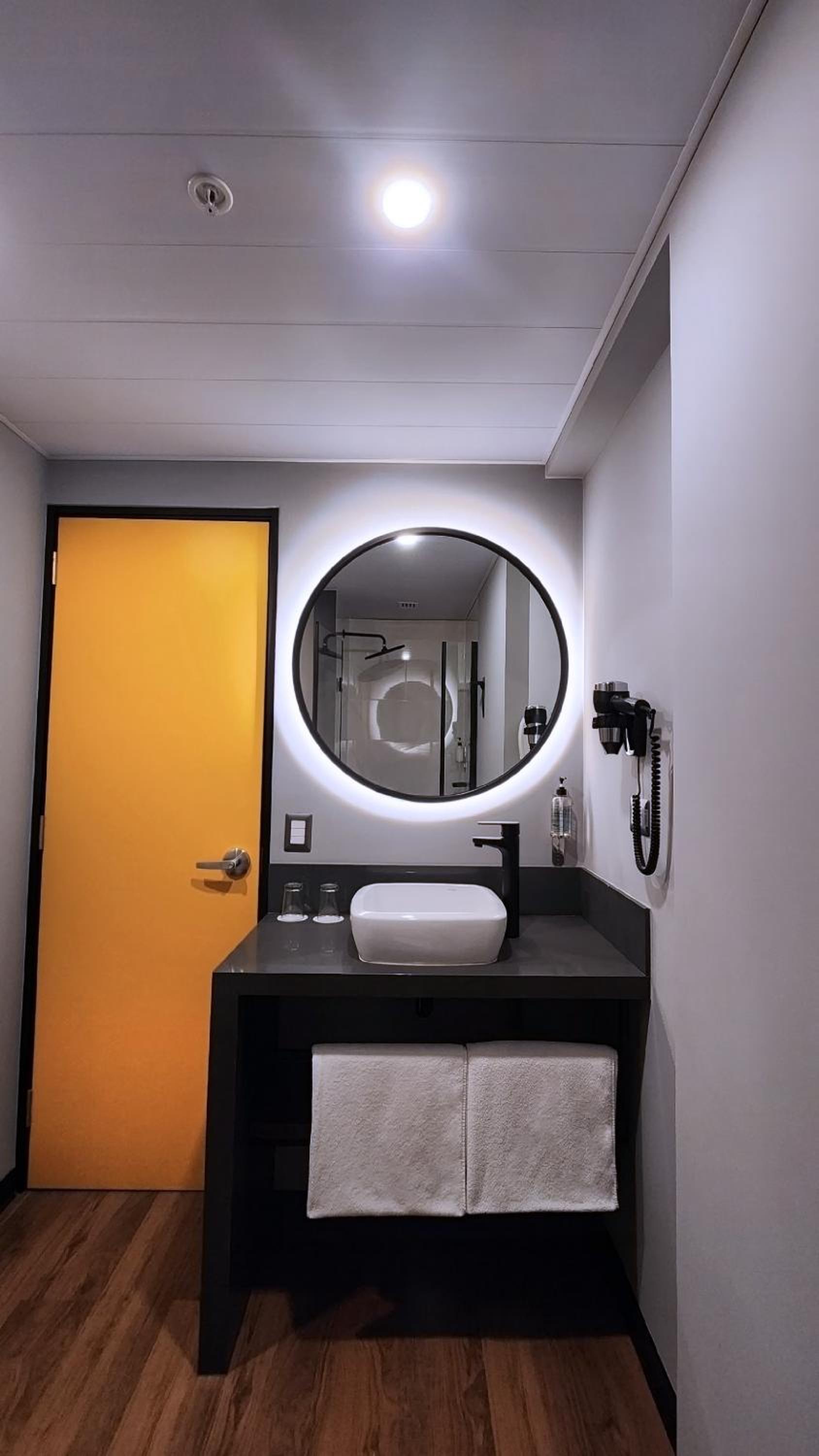 Standard Double Room - Photo 5