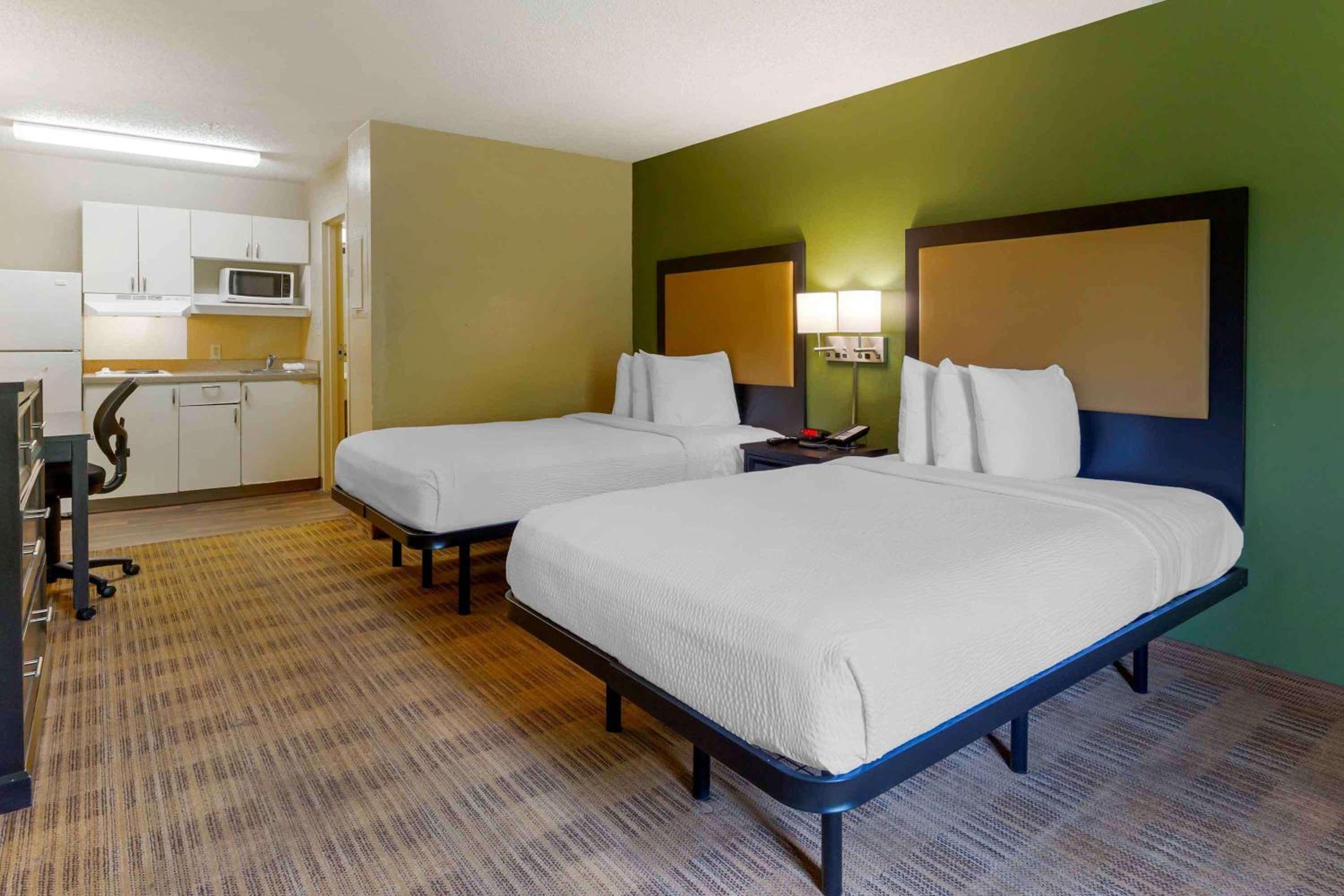 Studio with 2 Double Beds - Non-Smoking