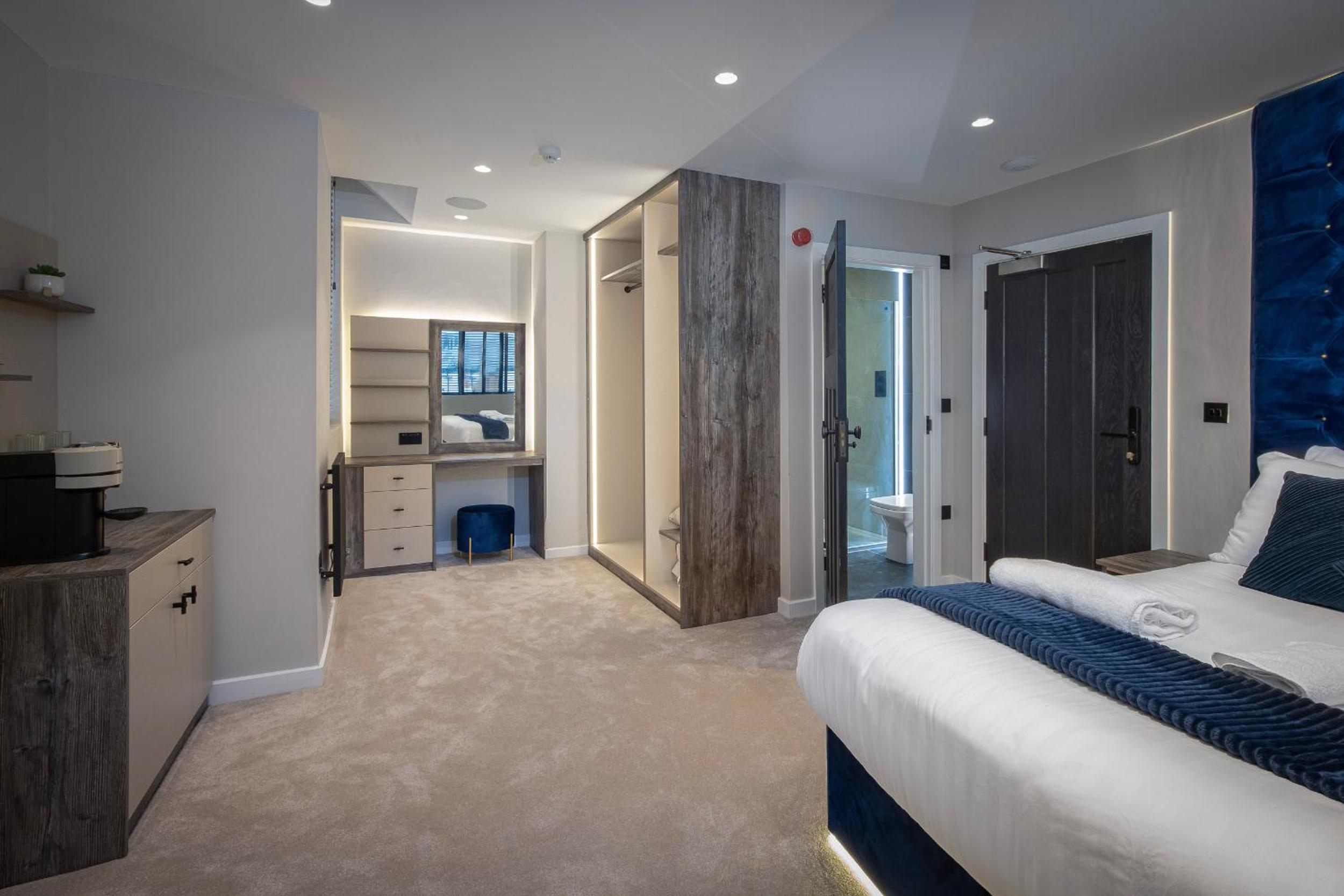 Suite with City View