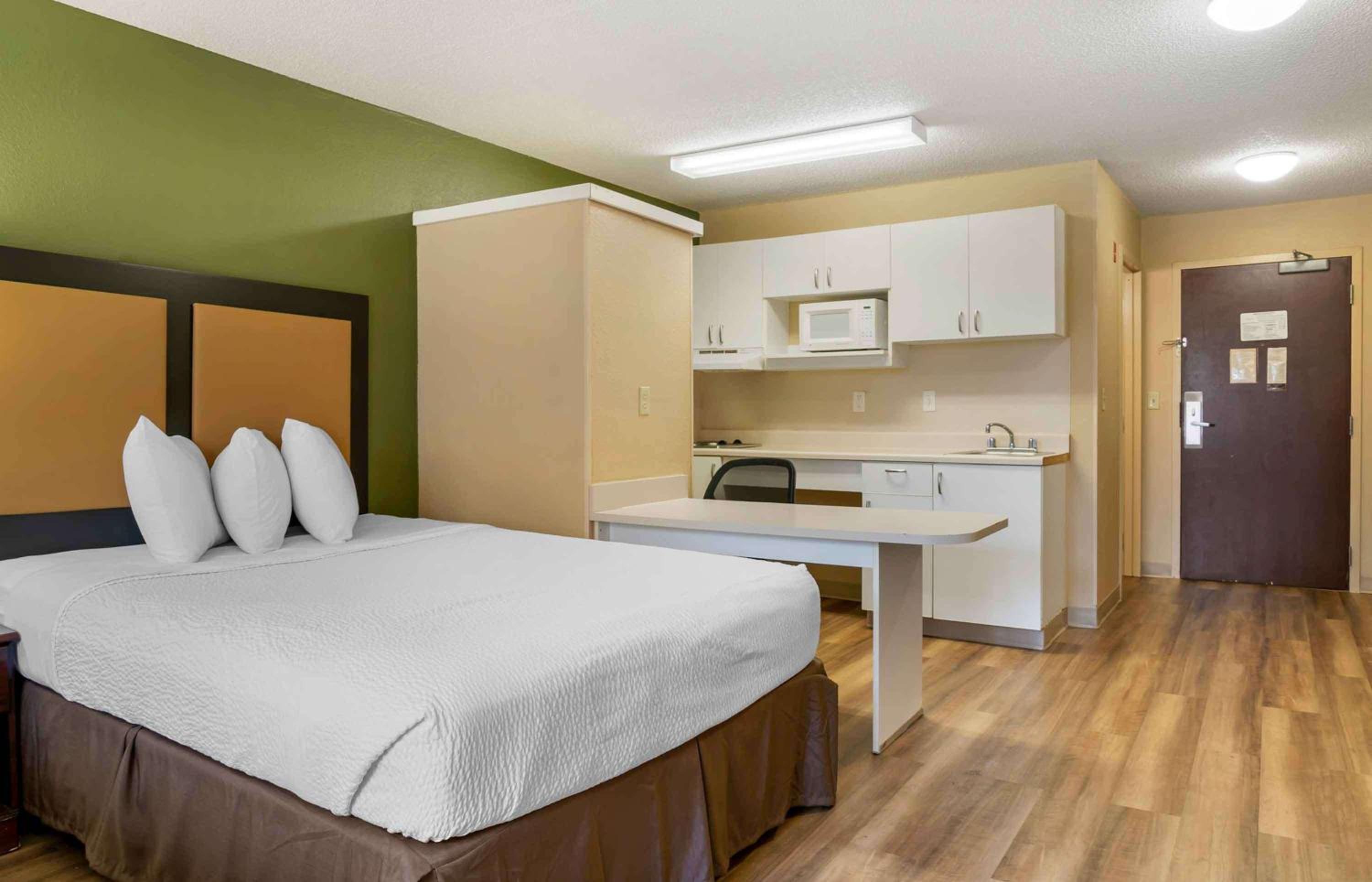 Studio with 2 Double Beds - Non-Smoking - Photo 10