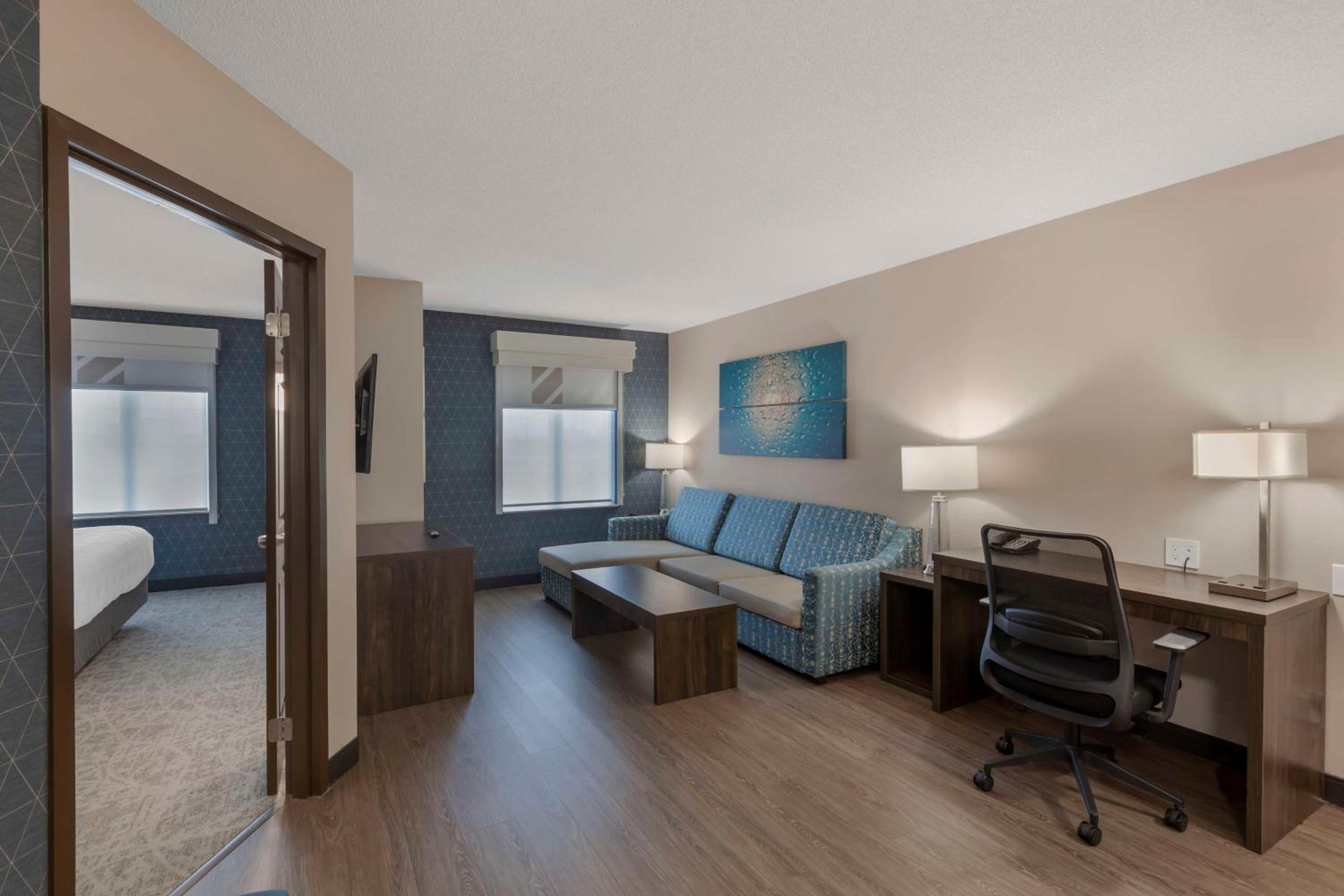 One-Bedroom King Suite with Sofa Bed - Photo 1