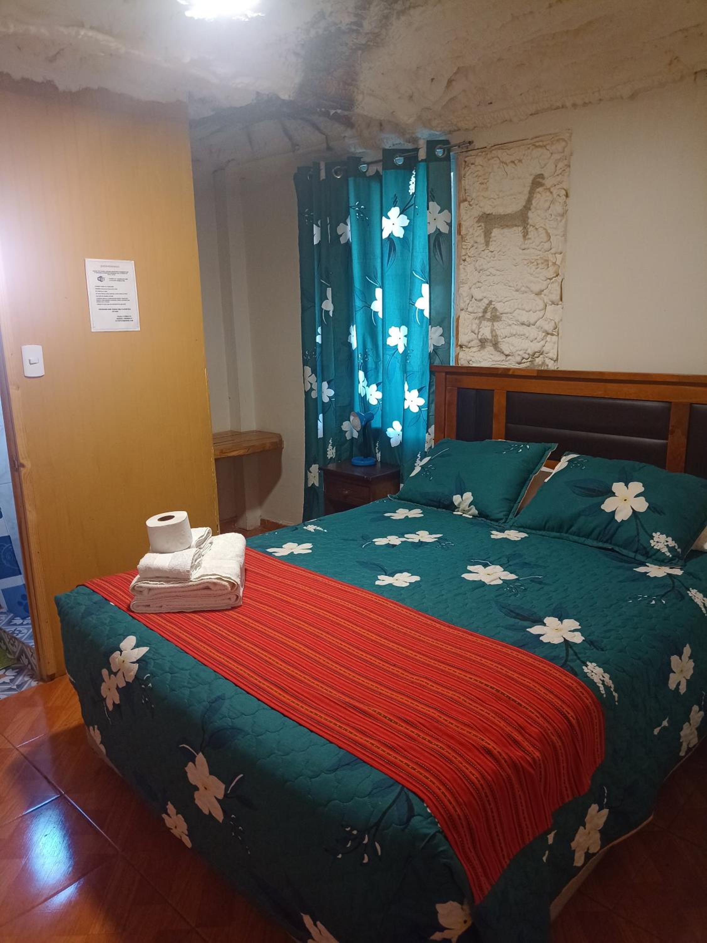 Standard Queen Room
