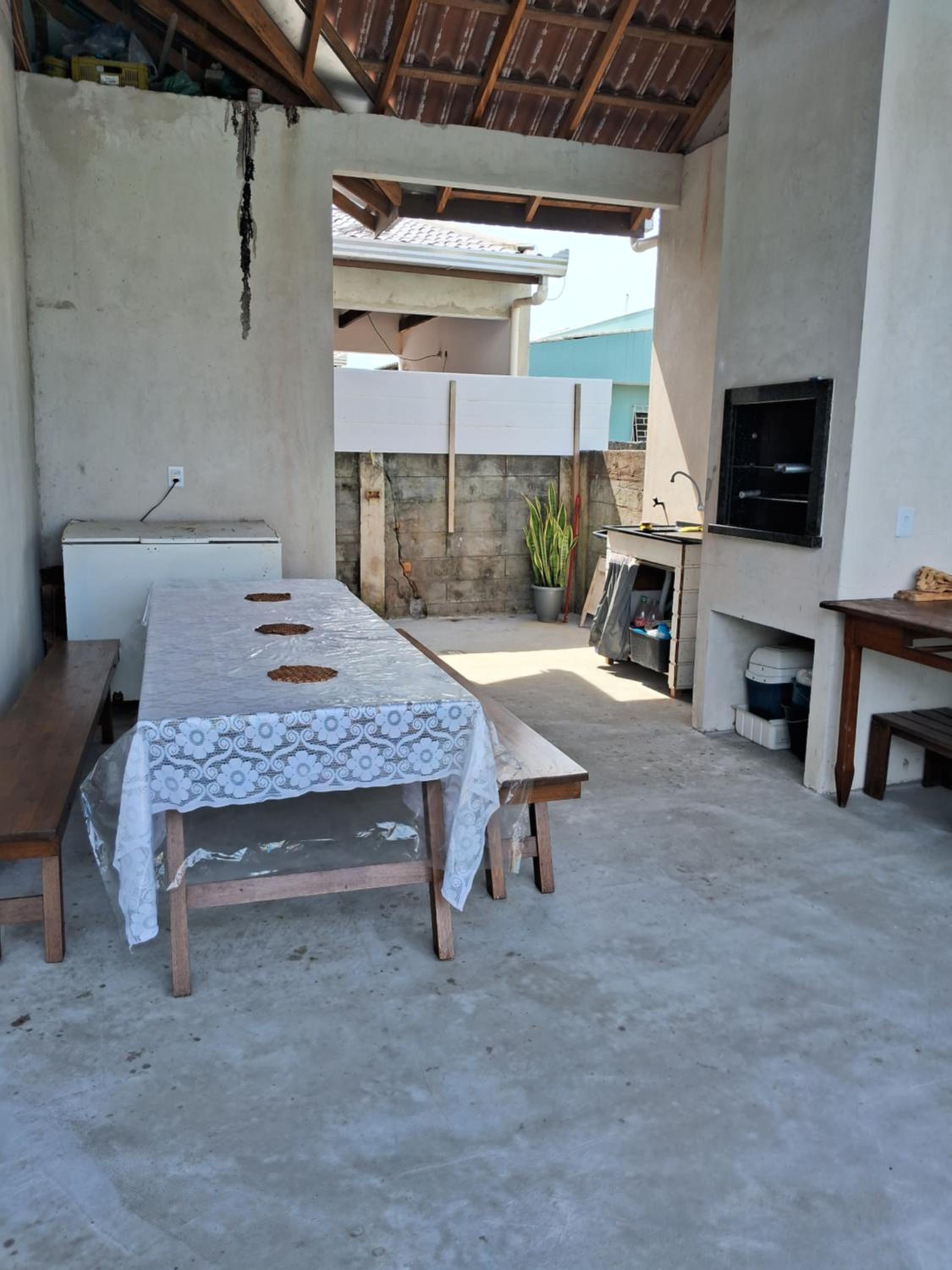Three-Bedroom House photo 3